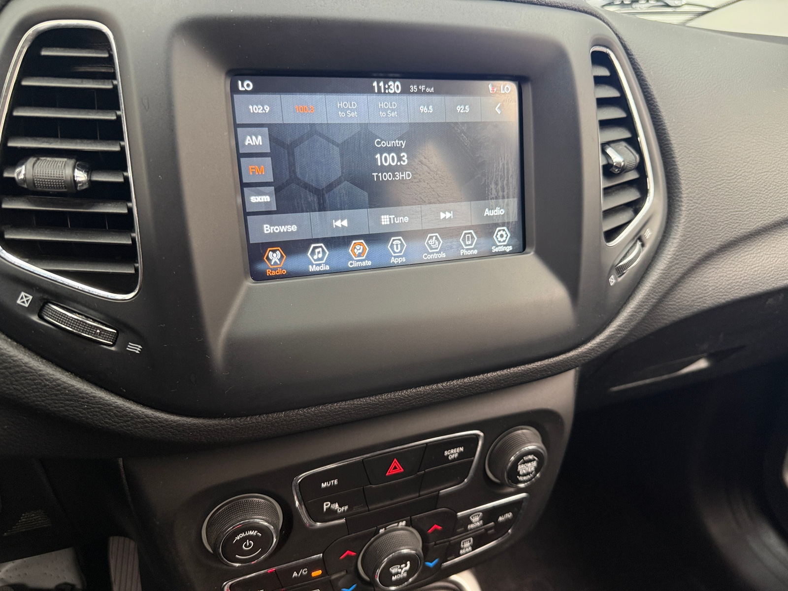 Thumbnail: 2020 Jeep Compass - 4