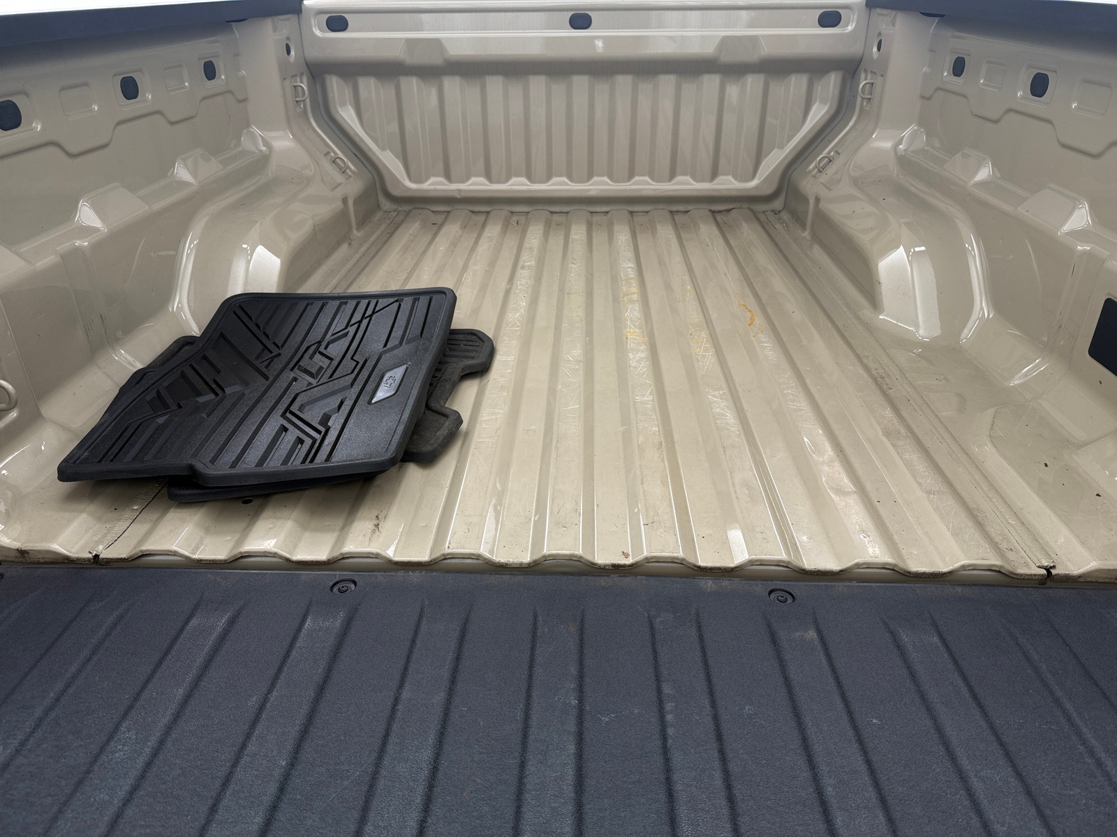 Thumbnail: 2024 Chevrolet Colorado - 7