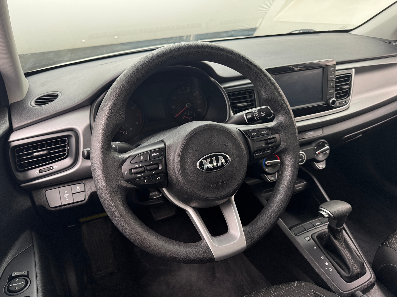 Thumbnail: 2020 Kia Rio - 5