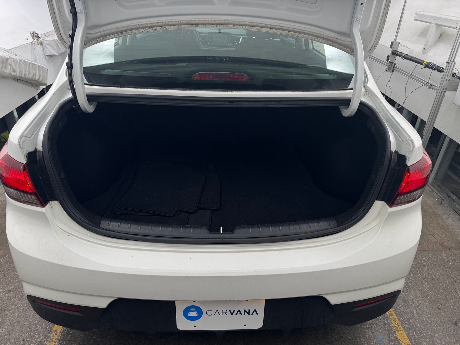 Thumbnail: 2020 Kia Rio - 7