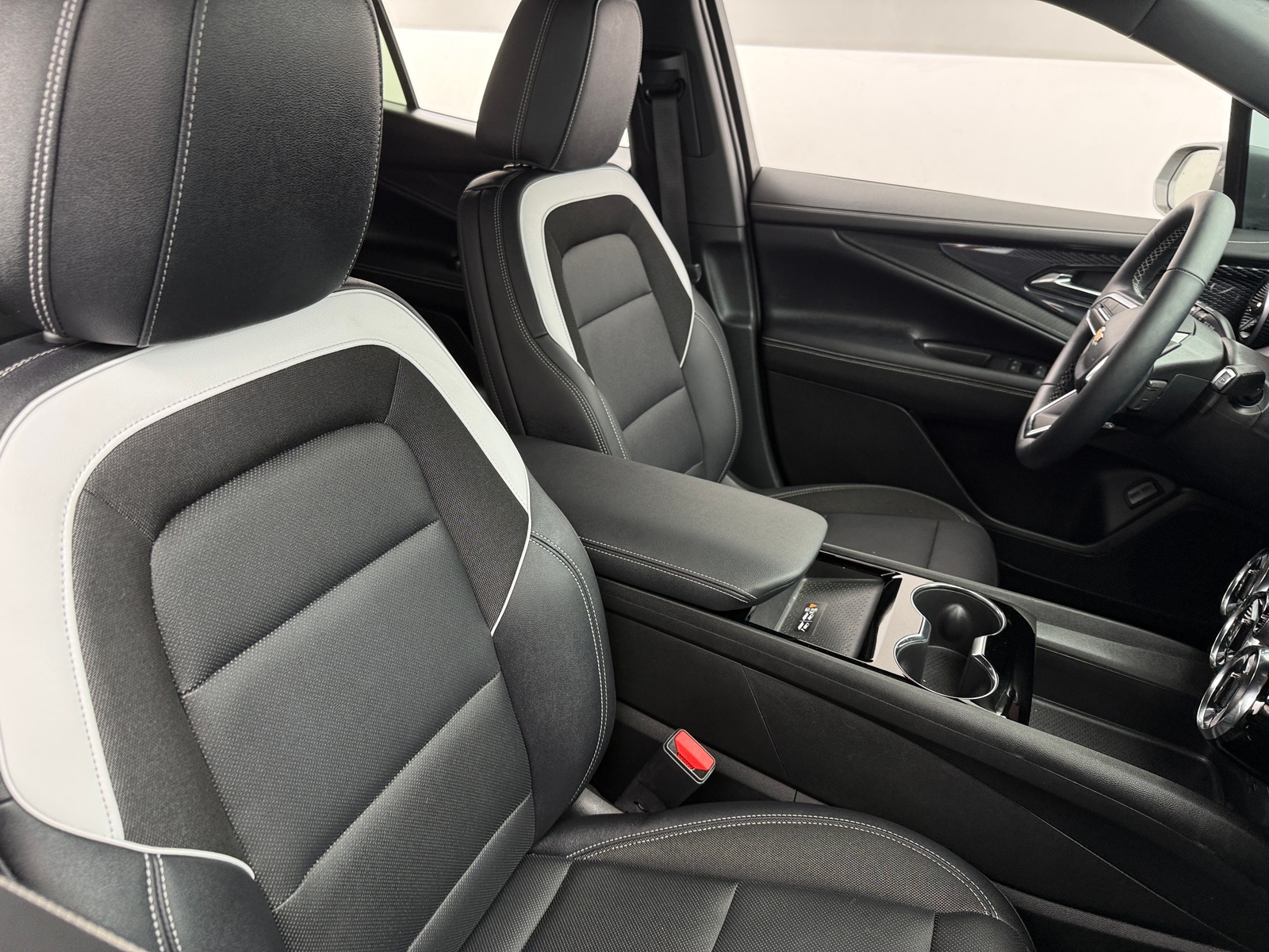 Thumbnail: 2025 Chevrolet Blazer EV - 2