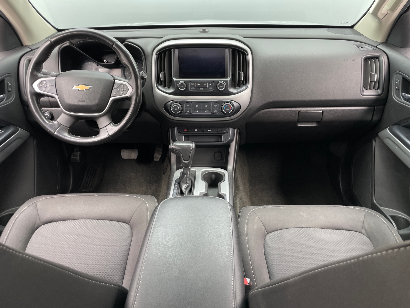 Thumbnail: 2018 Chevrolet Colorado - 3