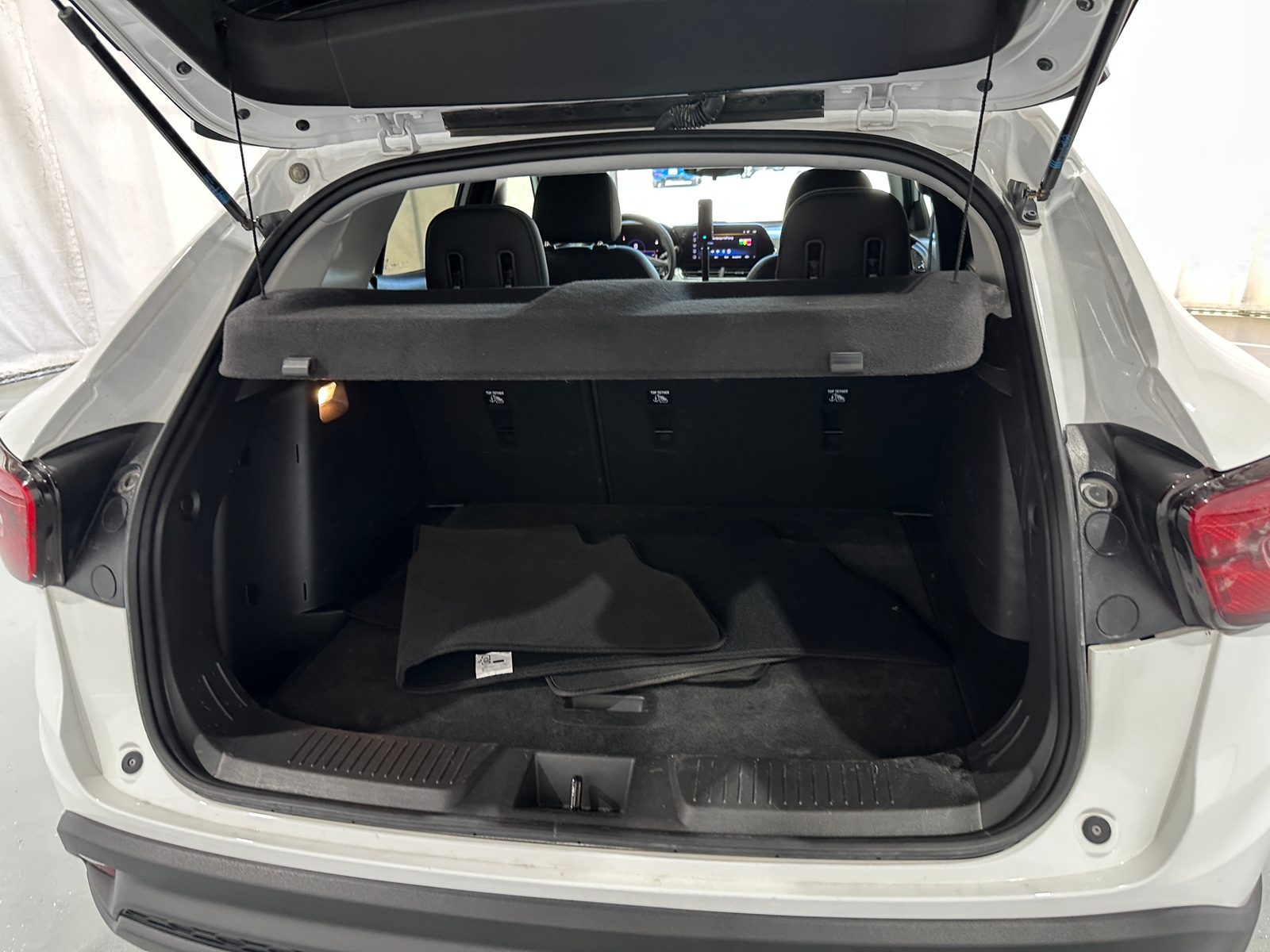 Thumbnail: 2025 Chevrolet Trax - 7