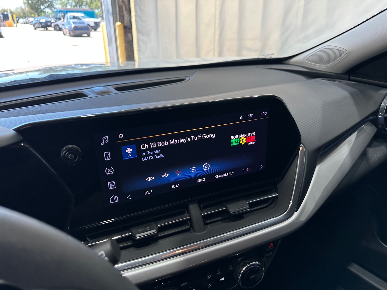 Thumbnail: 2025 Chevrolet Trax - 4