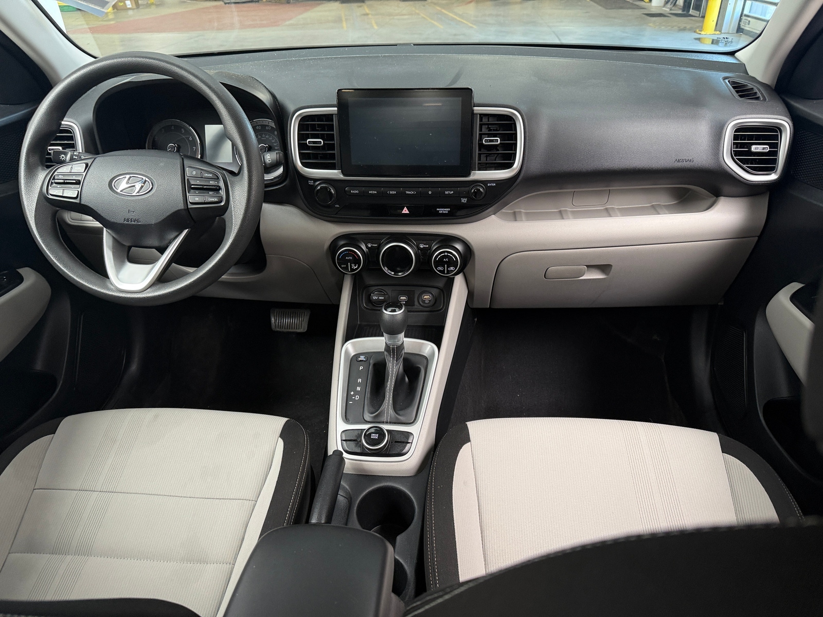 Thumbnail: 2020 Hyundai Venue - 3