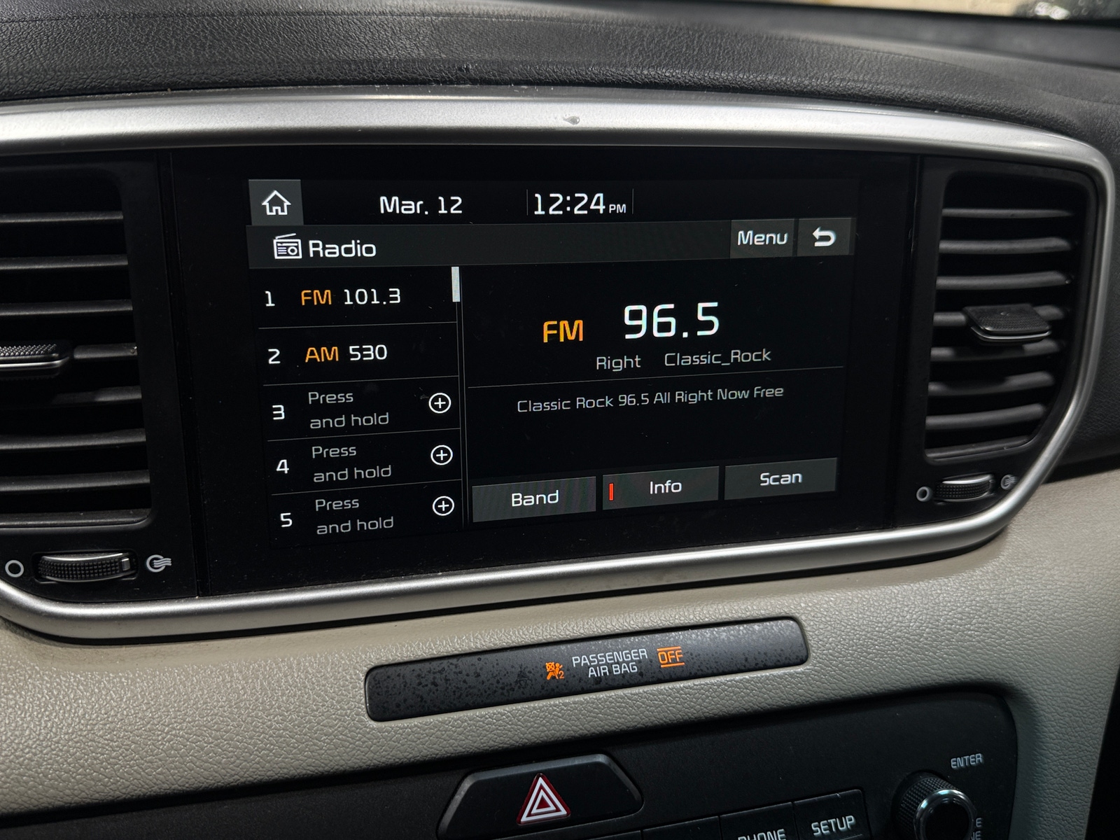 Thumbnail: 2022 Kia Sportage - 4