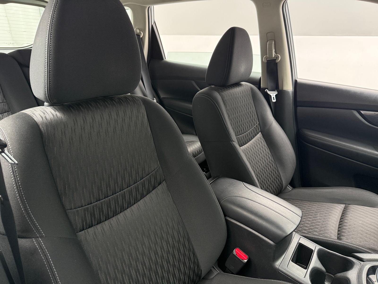 Thumbnail: 2018 Nissan Rogue - 2