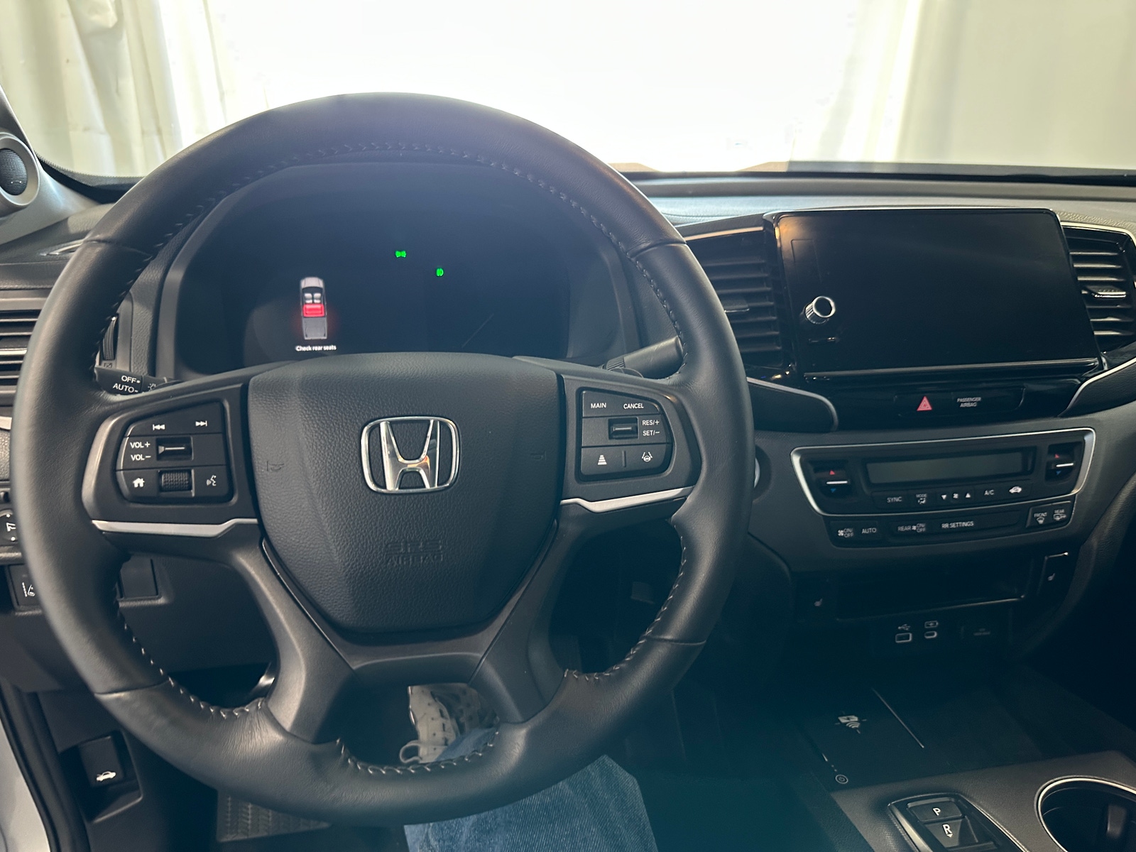 Thumbnail: 2025 Honda Ridgeline - 2