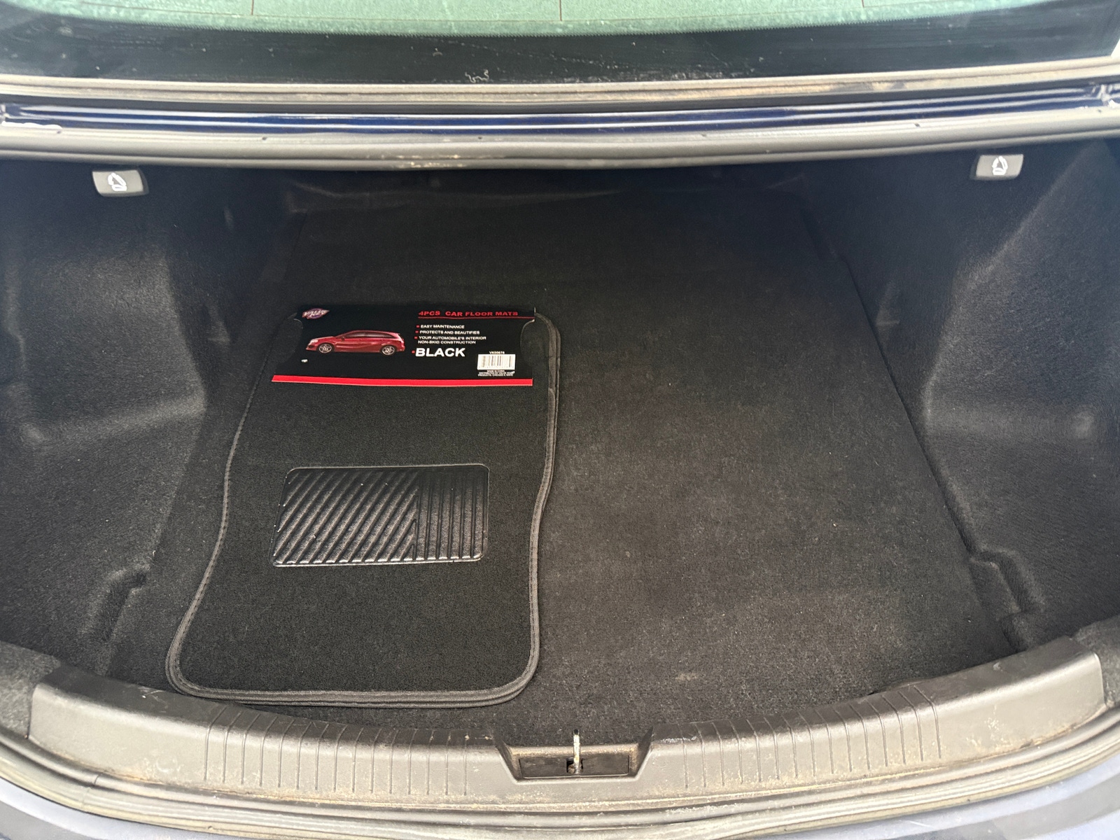 Thumbnail: 2018 Chevrolet Malibu - 7