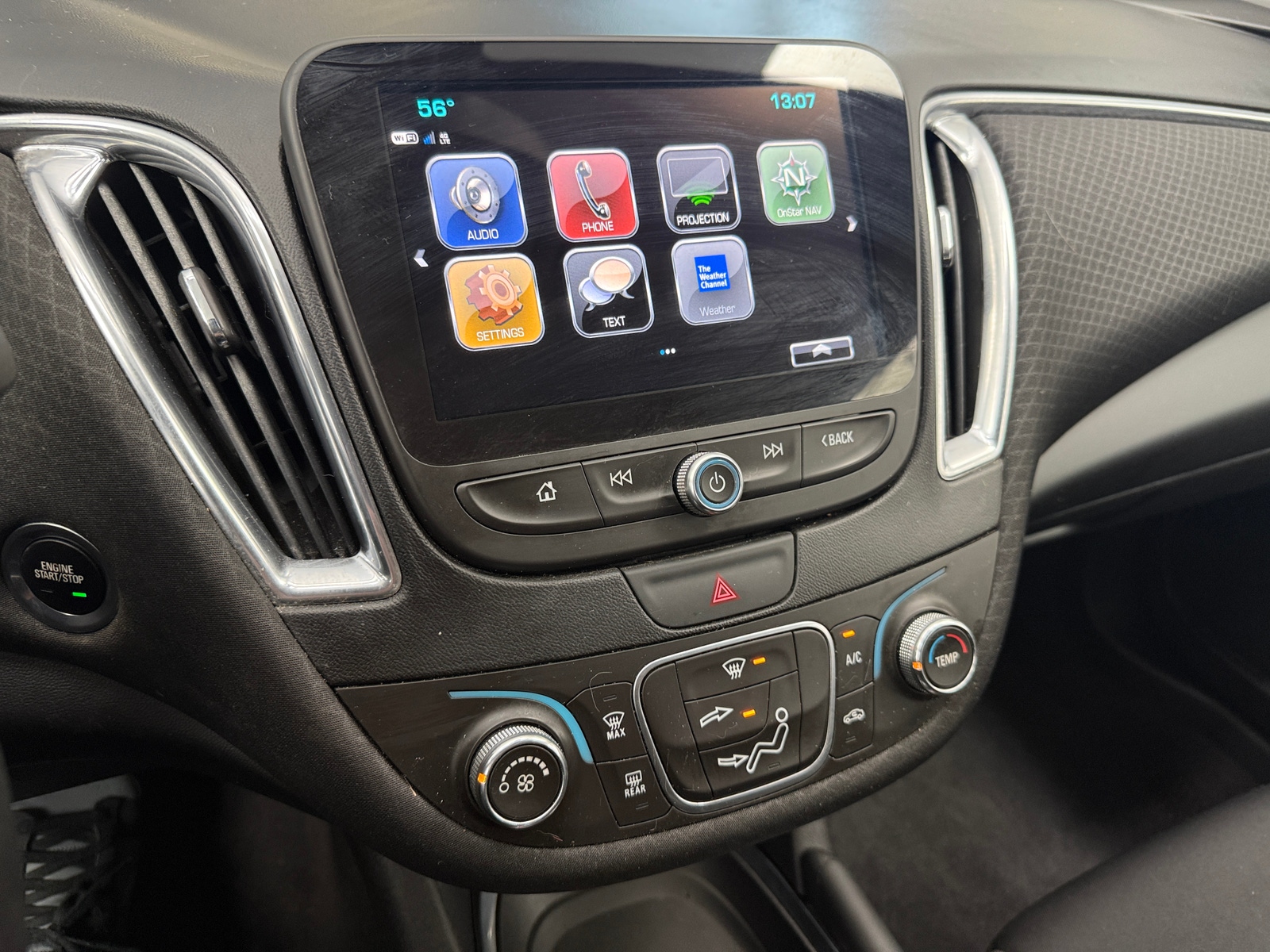 Thumbnail: 2018 Chevrolet Malibu - 4