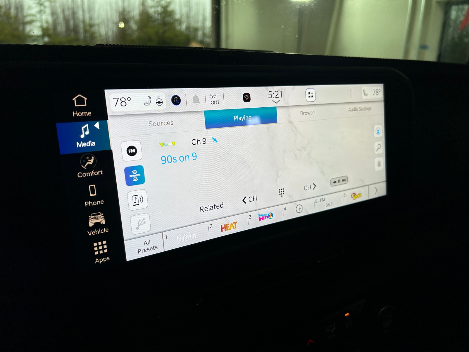 Thumbnail: 2025 Jeep Gladiator - 3