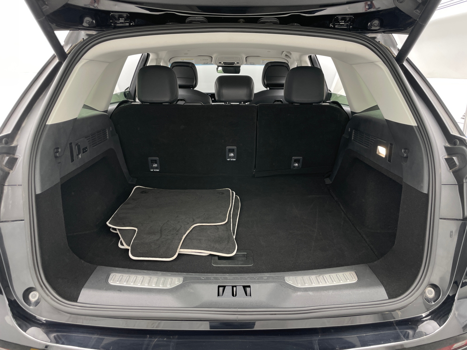 Thumbnail: 2024 Lincoln Nautilus - 6