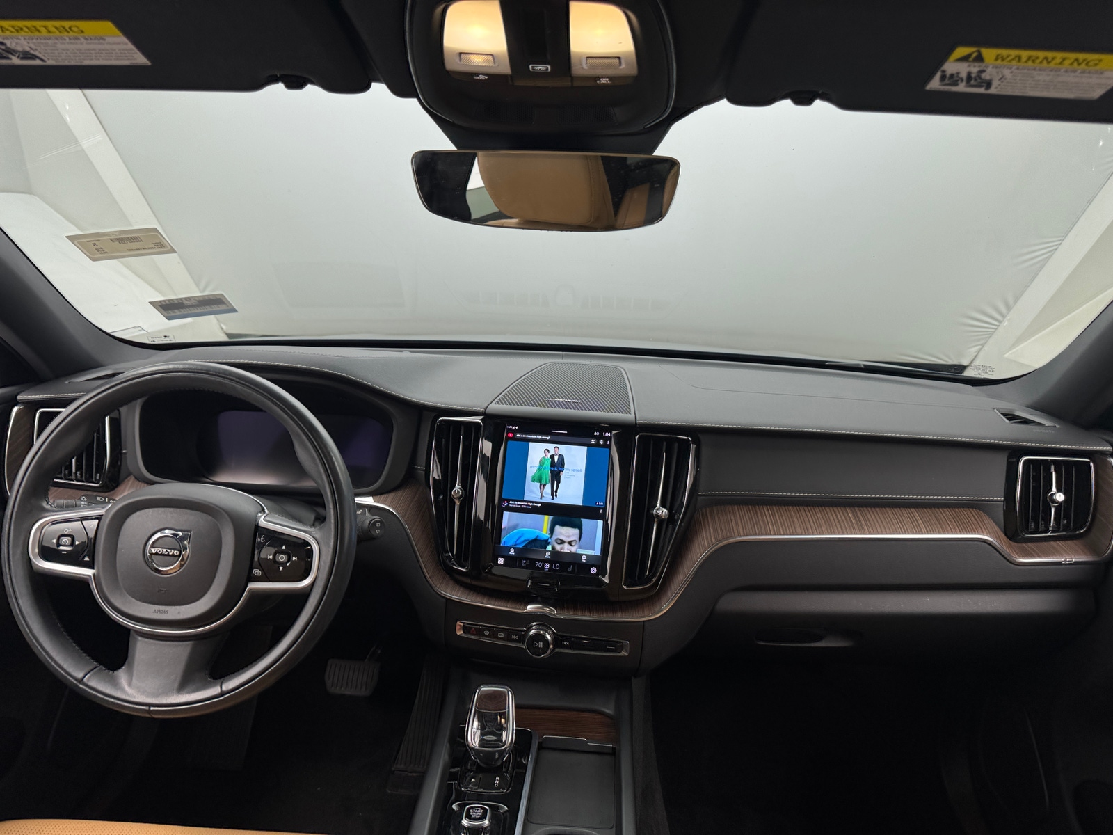 Thumbnail: 2022 Volvo XC60 - 2