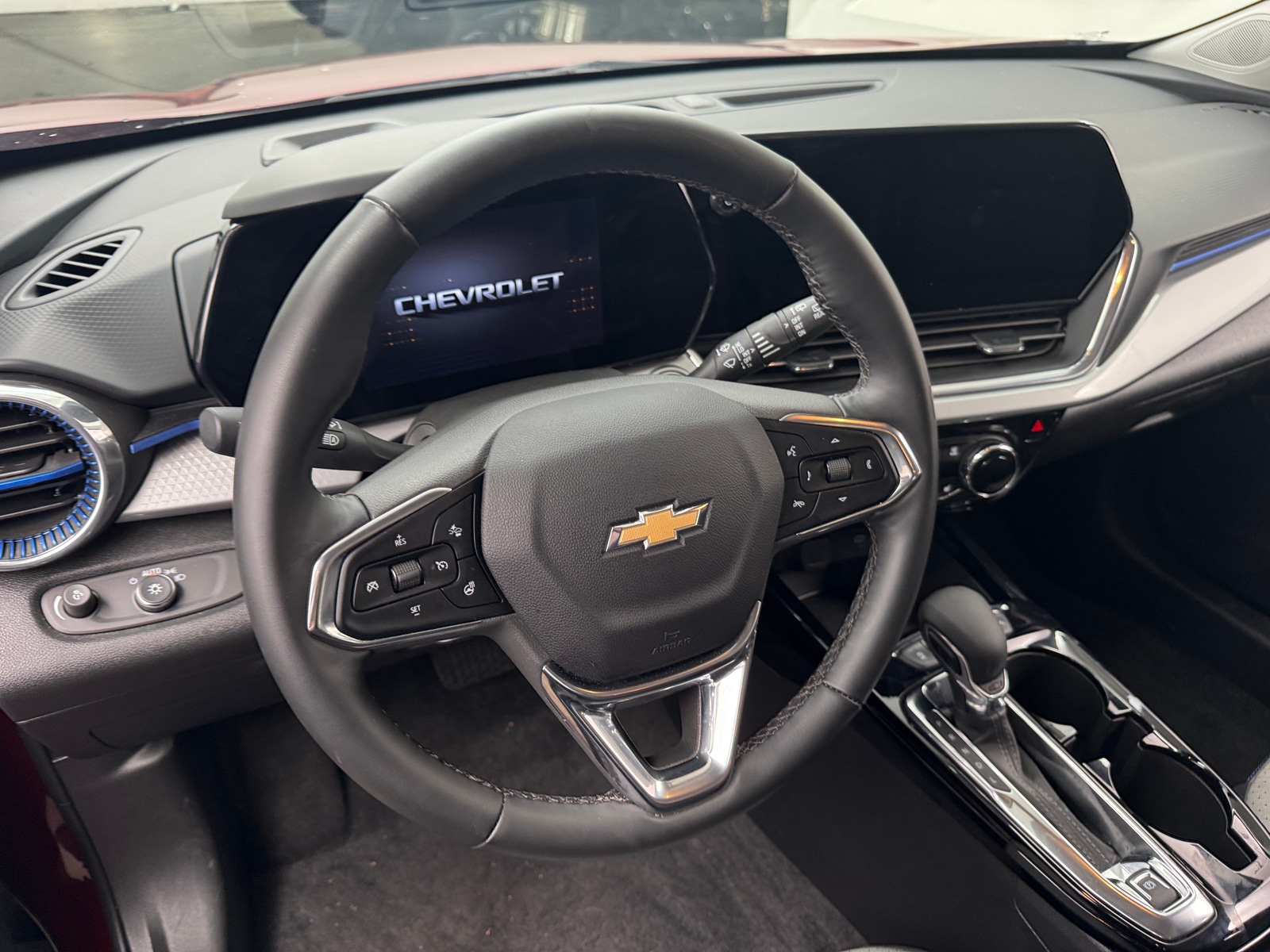 Thumbnail: 2025 Chevrolet Trax - 5