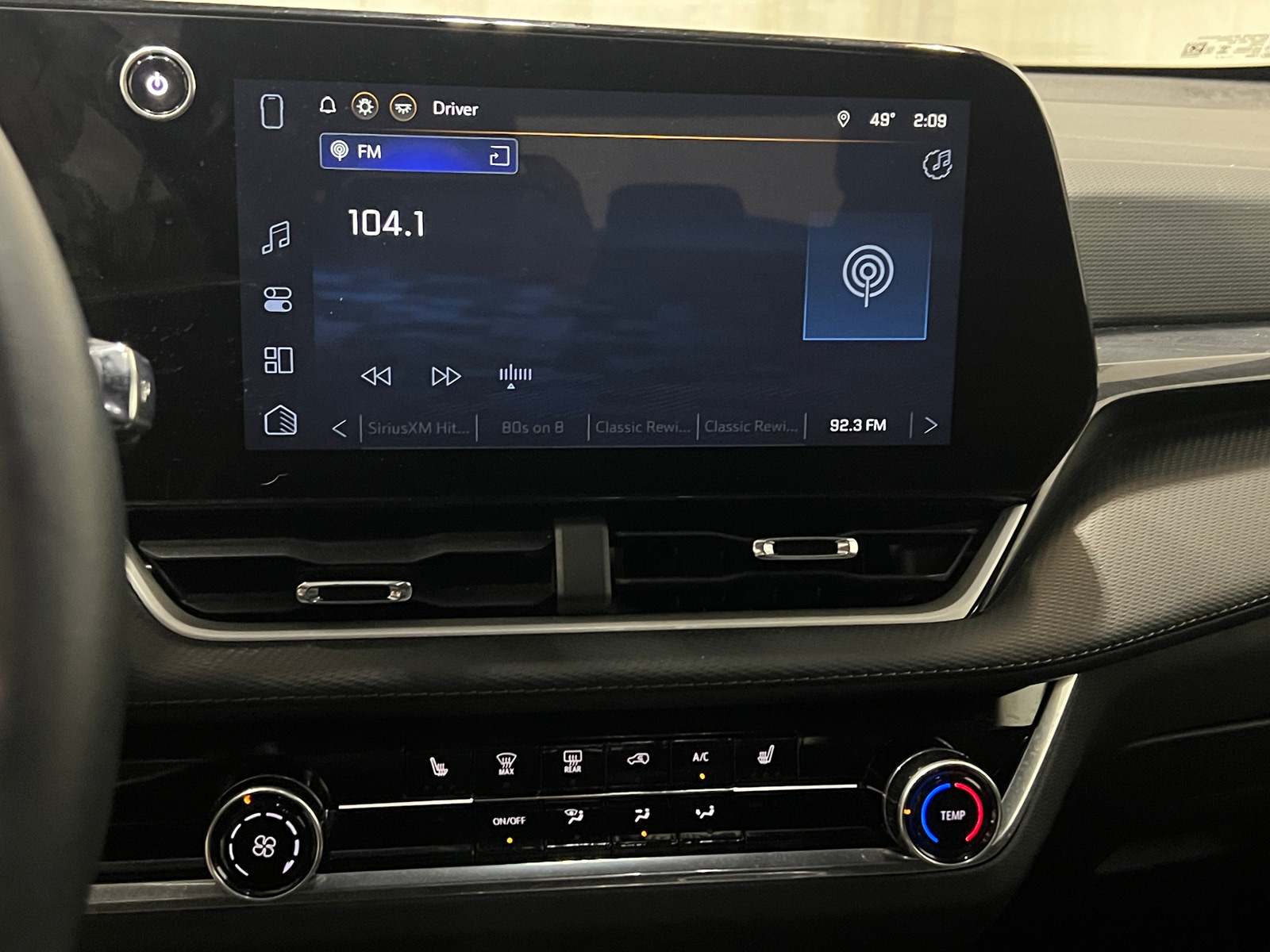 Thumbnail: 2025 Chevrolet Equinox - 4