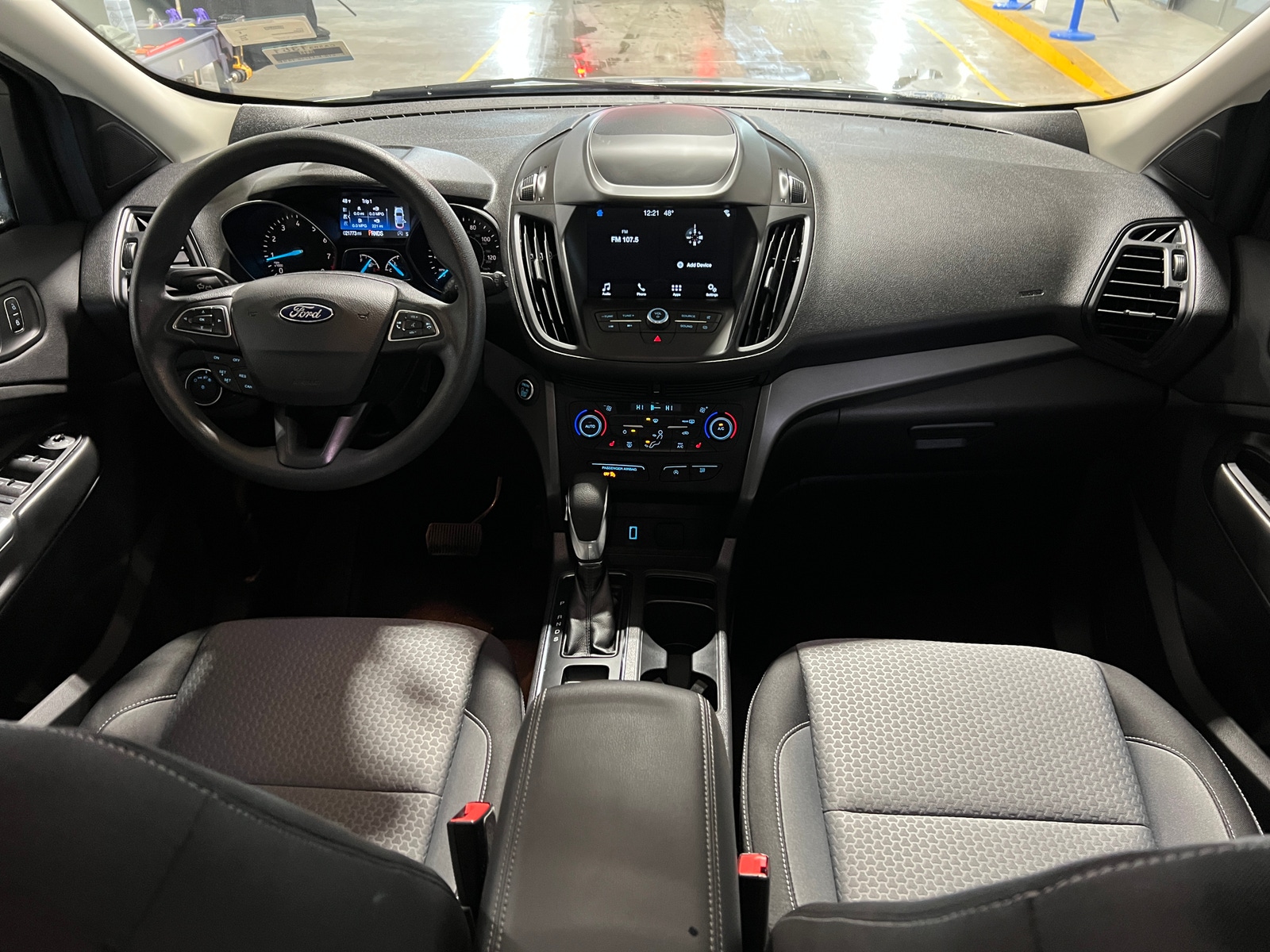 Thumbnail: 2019 Ford Escape - 3