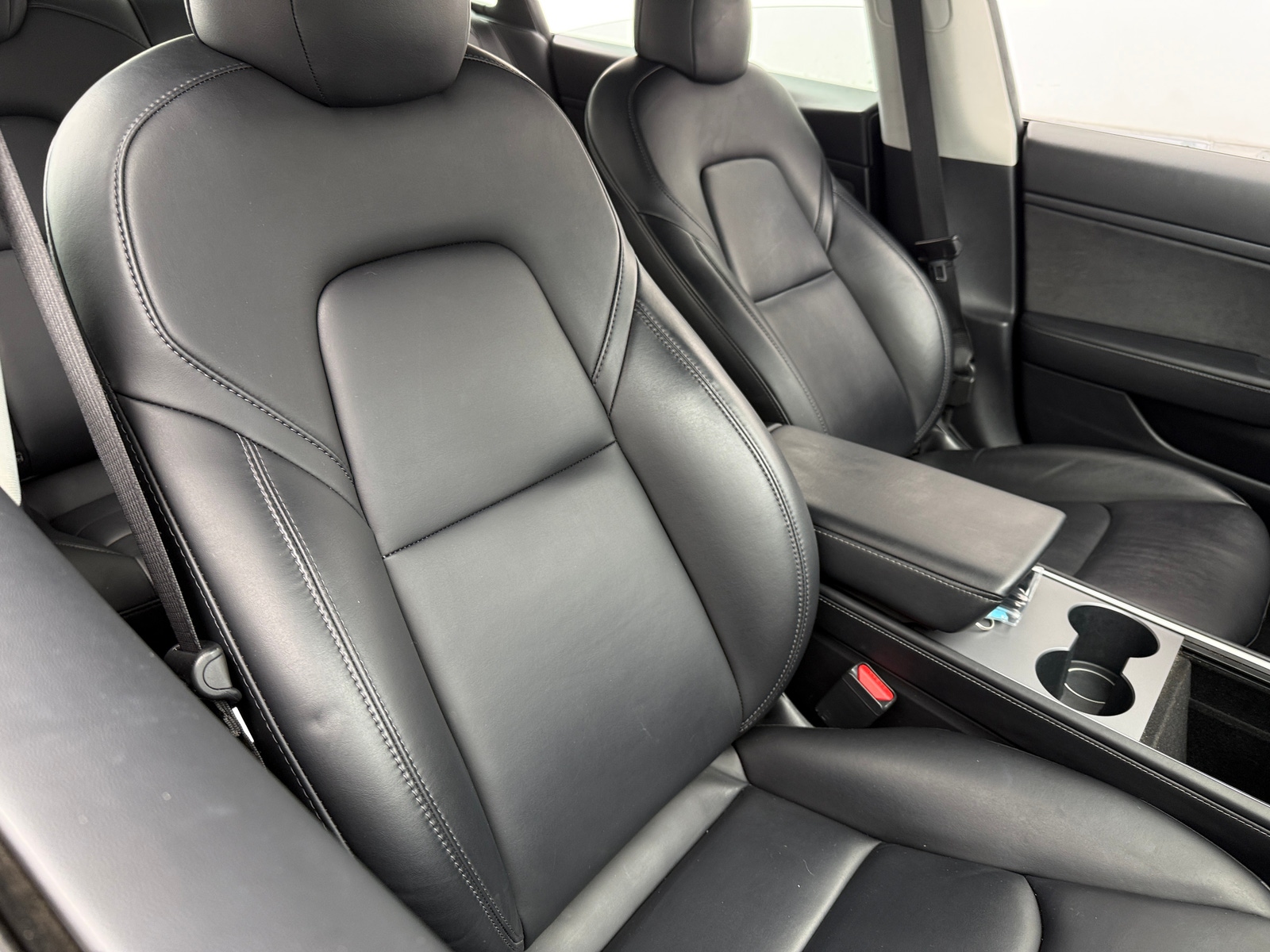 Thumbnail: 2021 Tesla Model 3 - 2