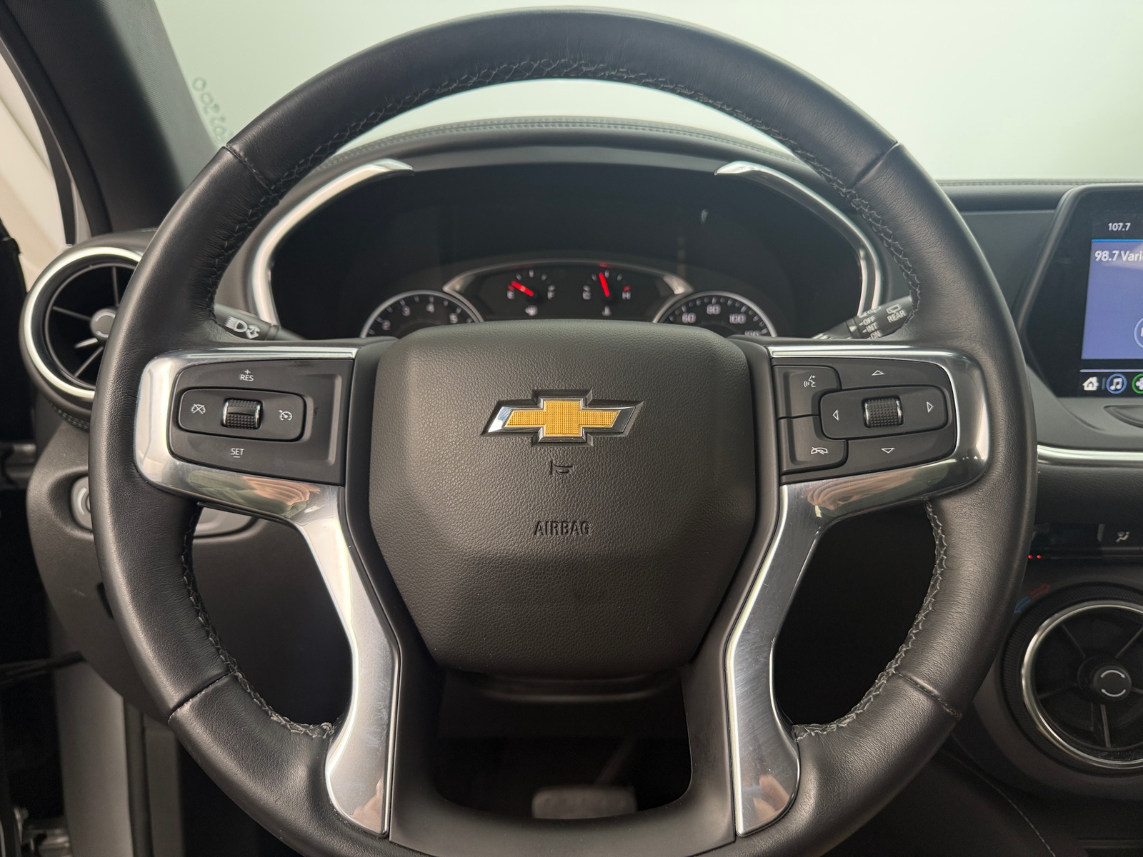 Thumbnail: 2019 Chevrolet Blazer - 5