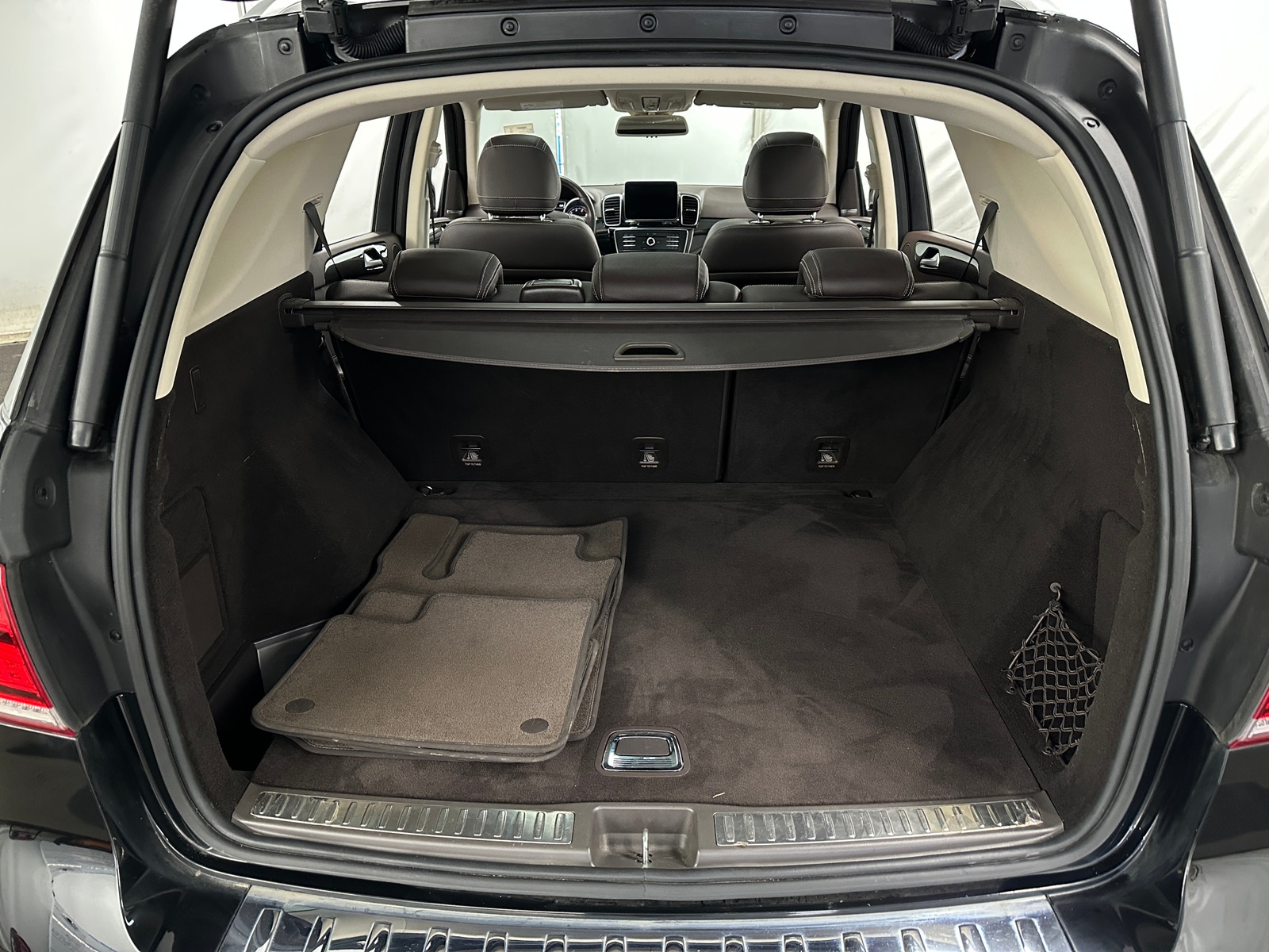 Thumbnail: 2017 Mercedes-Benz GLE - 6