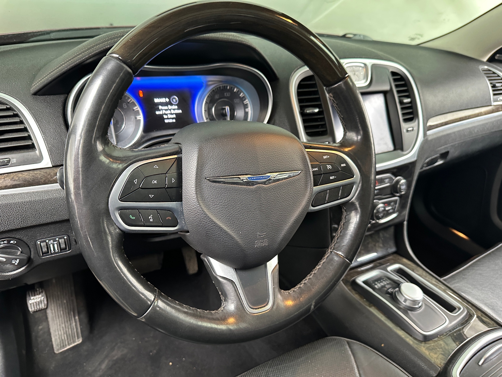 Thumbnail: 2019 Chrysler 300 - 4