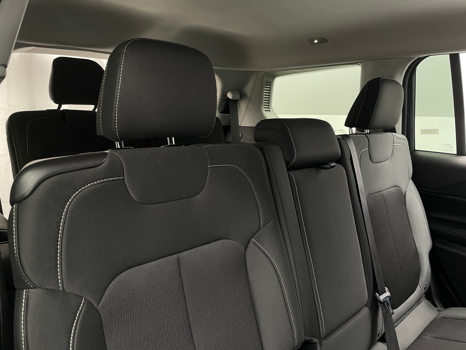 Thumbnail: 2023 Jeep Grand Cherokee L - 6