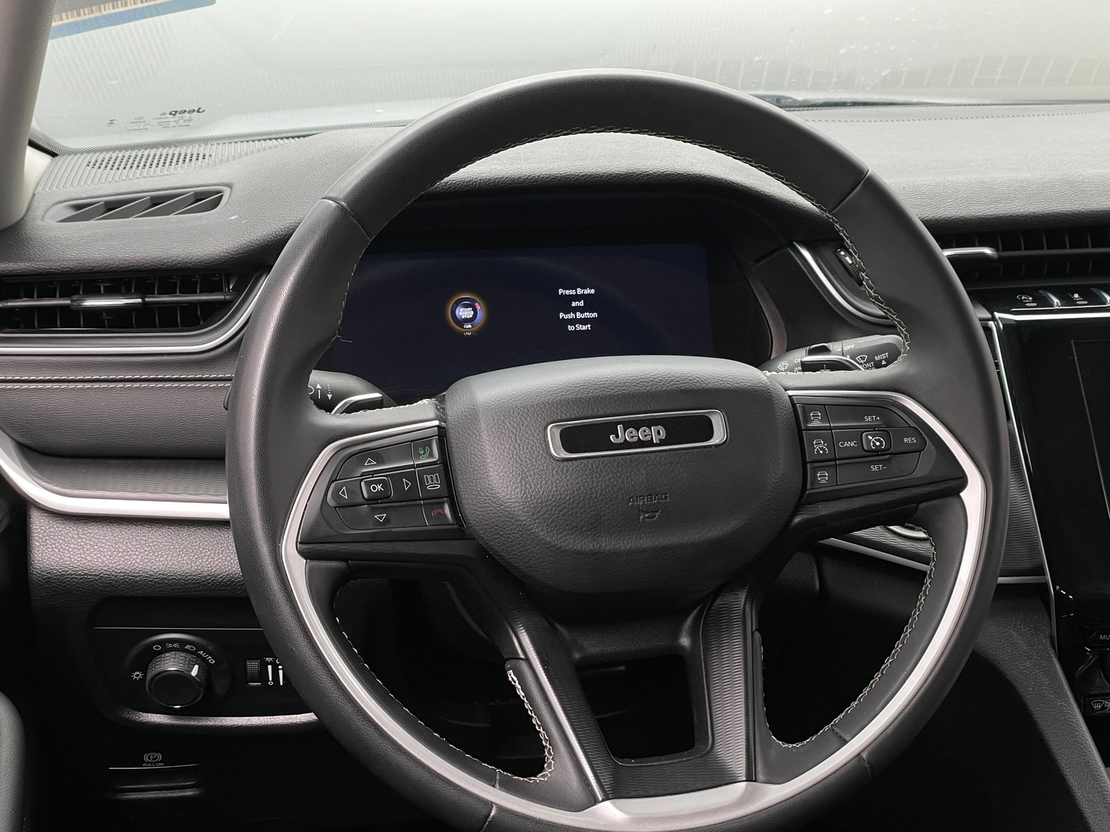 Thumbnail: 2023 Jeep Grand Cherokee L - 5