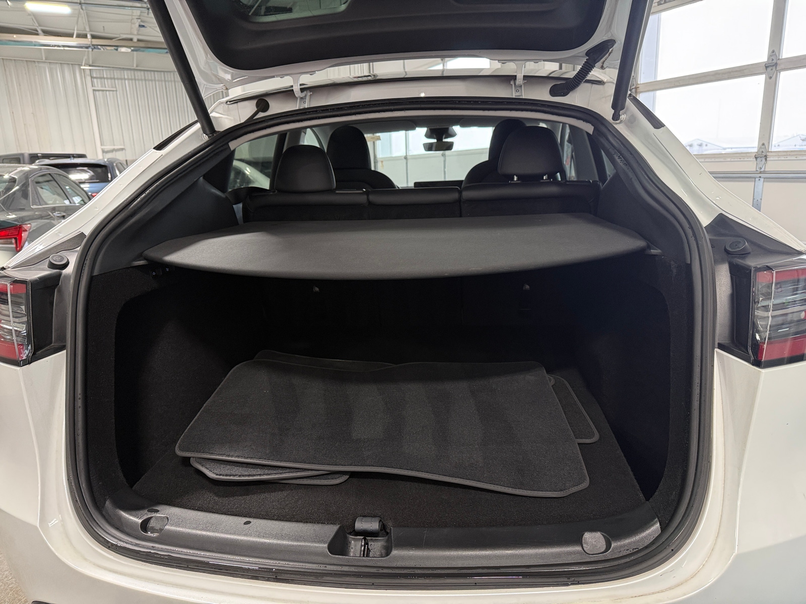 Thumbnail: 2023 Tesla Model Y - 6