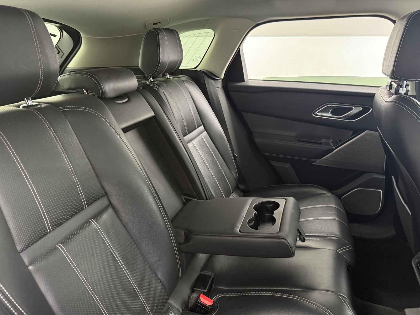 Thumbnail: 2018 Land Rover Range Rover Velar - 5