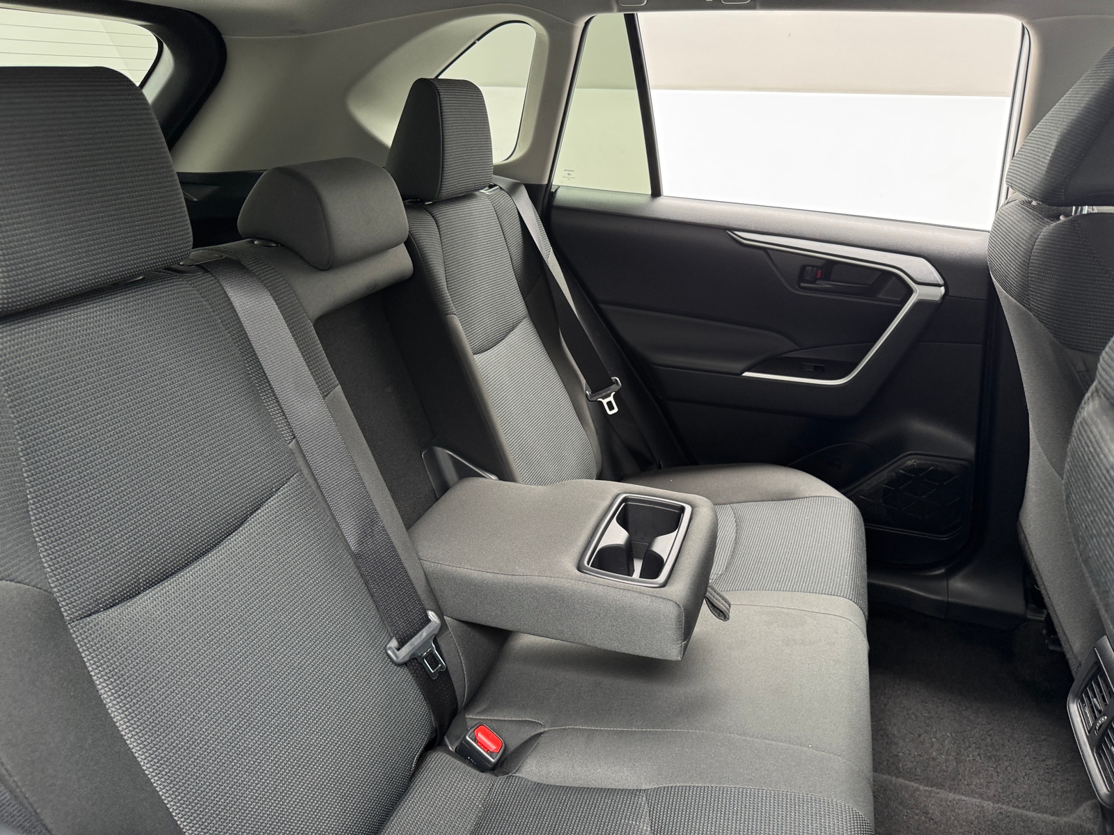 Thumbnail: 2025 Toyota RAV4 - 6