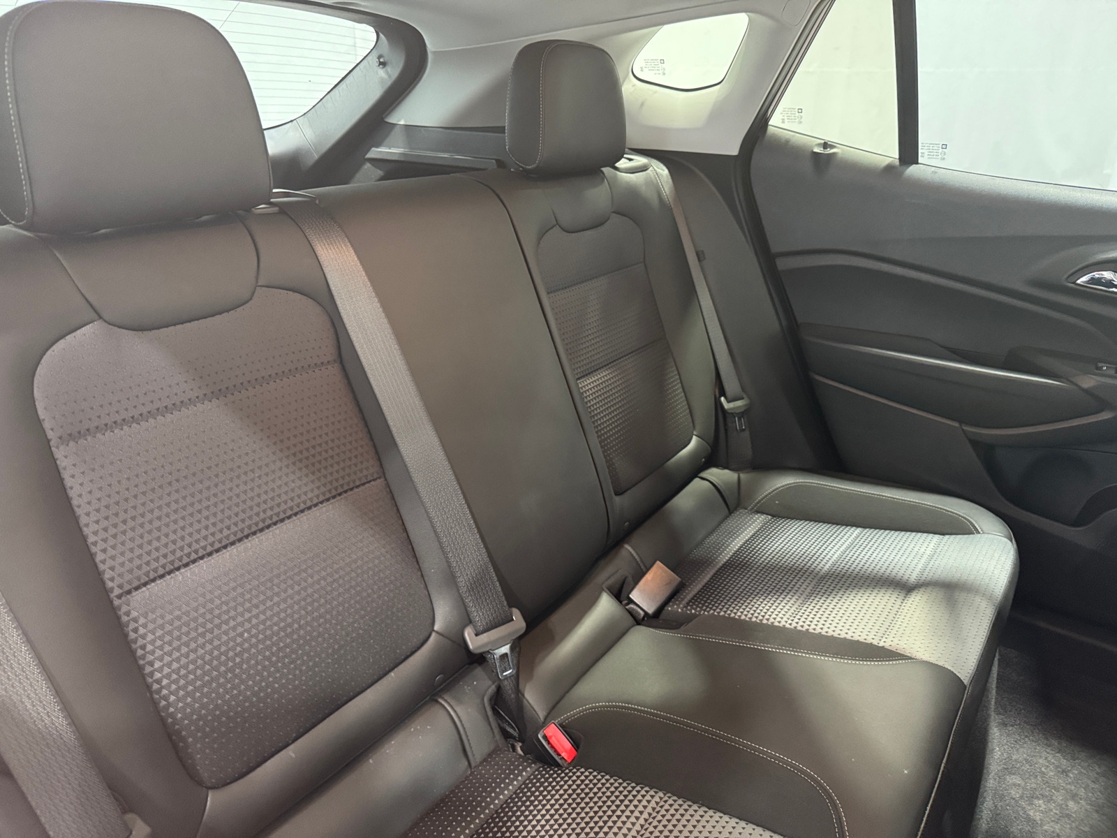 Thumbnail: 2025 Chevrolet Trax - 6