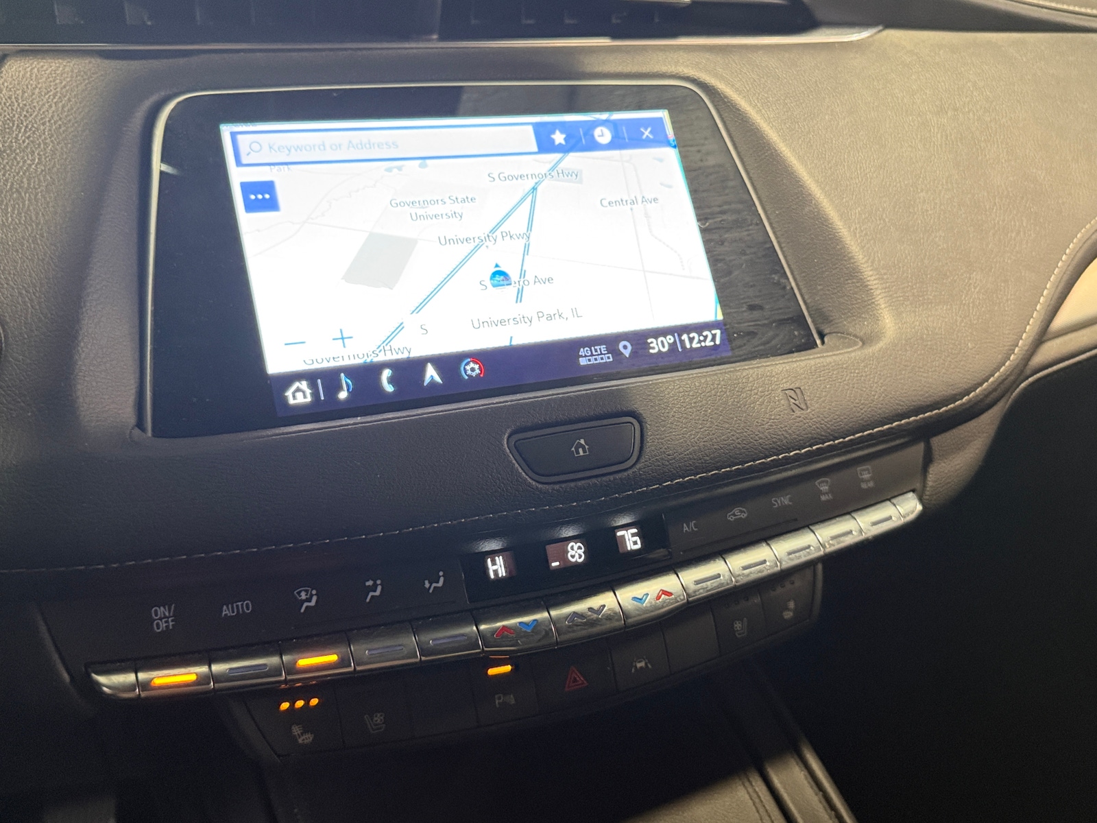 Thumbnail: 2019 Cadillac XT4 - 3