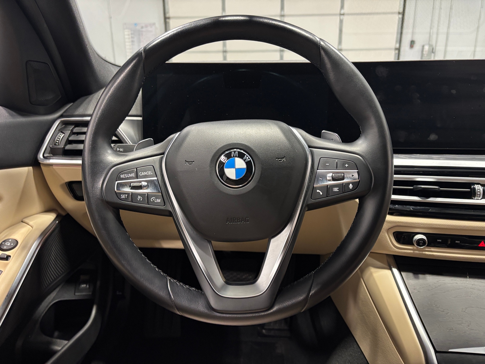 Thumbnail: 2023 BMW 3 Series - 4