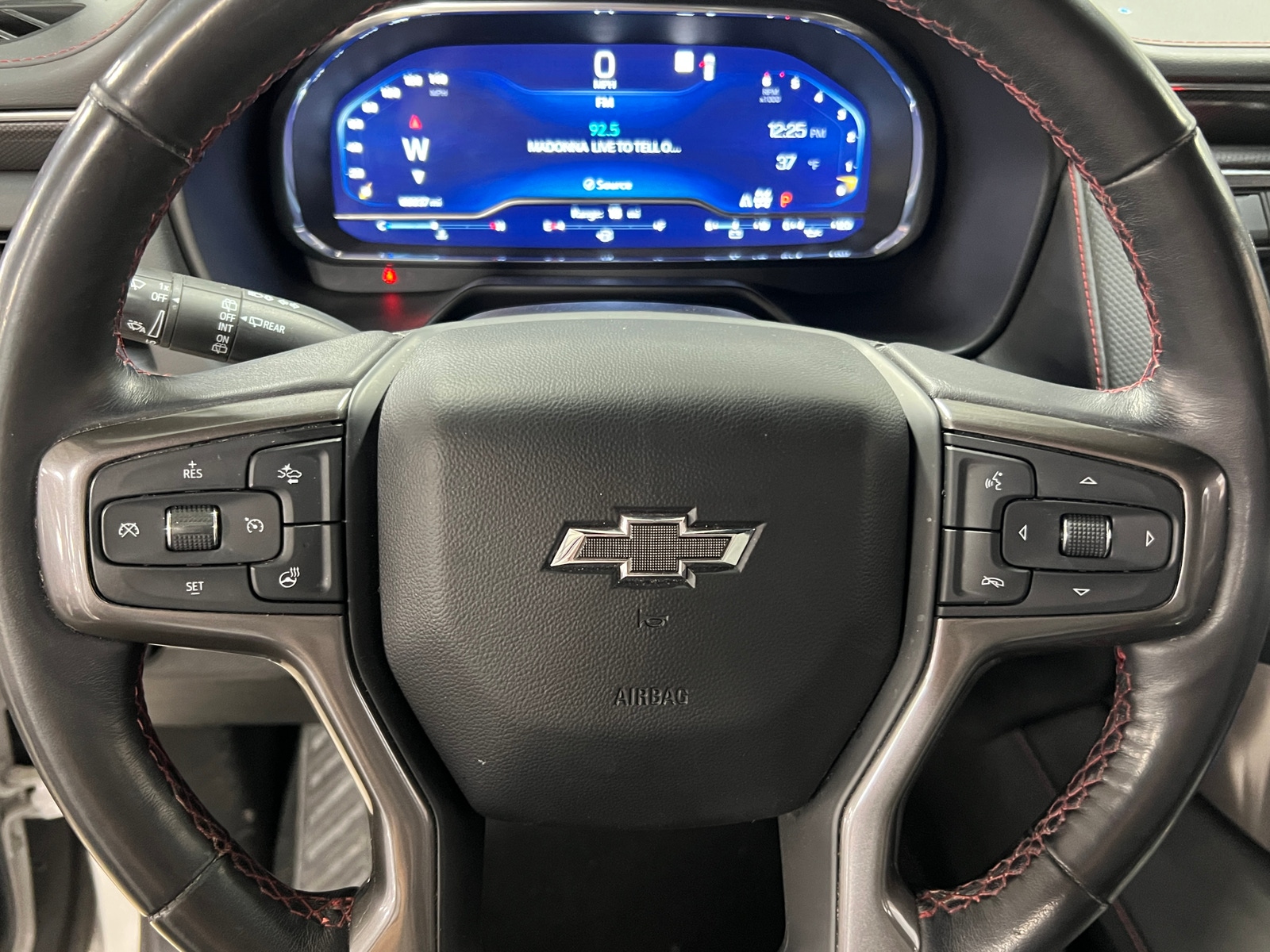 Thumbnail: 2022 Chevrolet Tahoe - 4