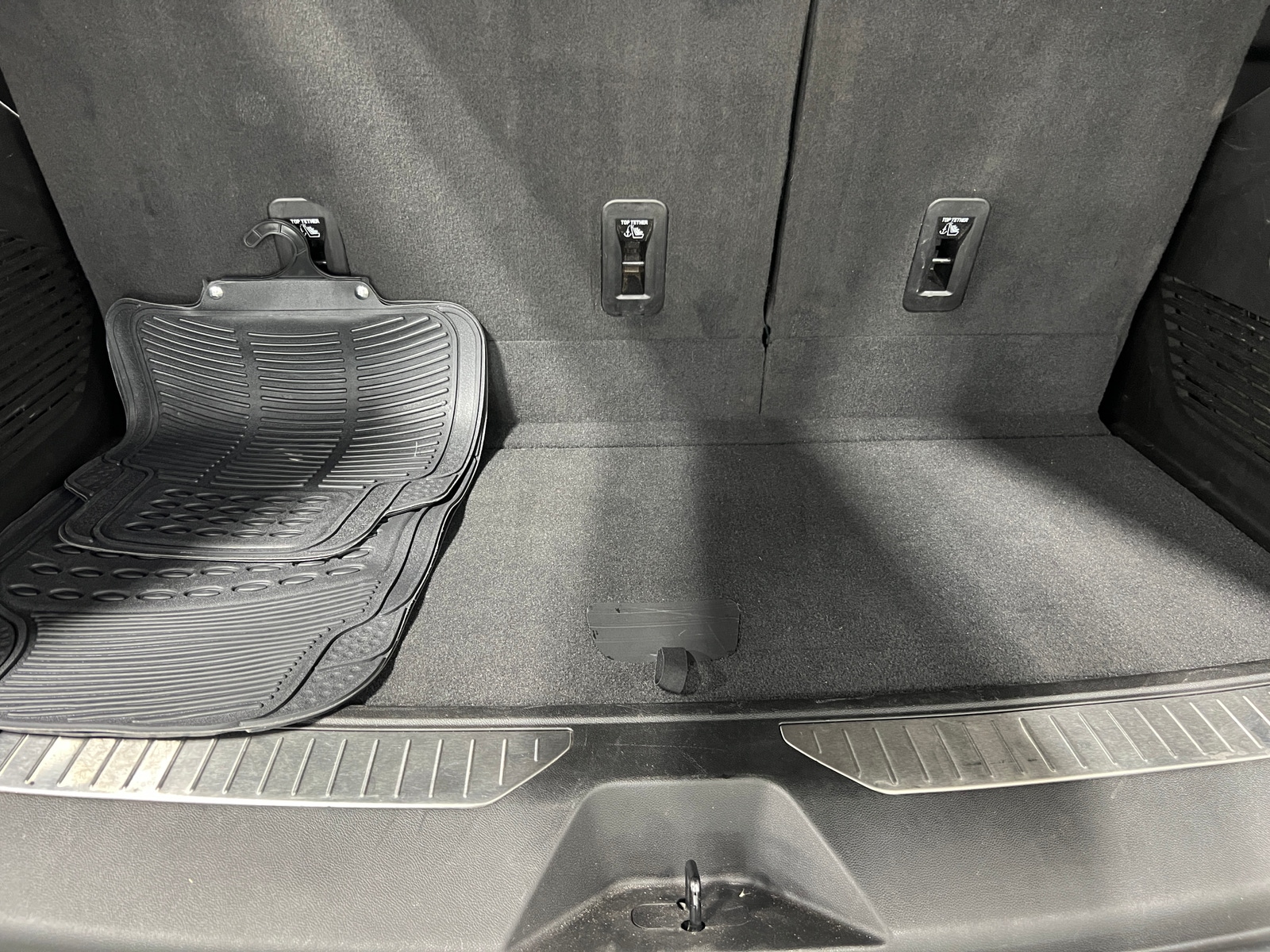 Thumbnail: 2022 Chevrolet Tahoe - 6