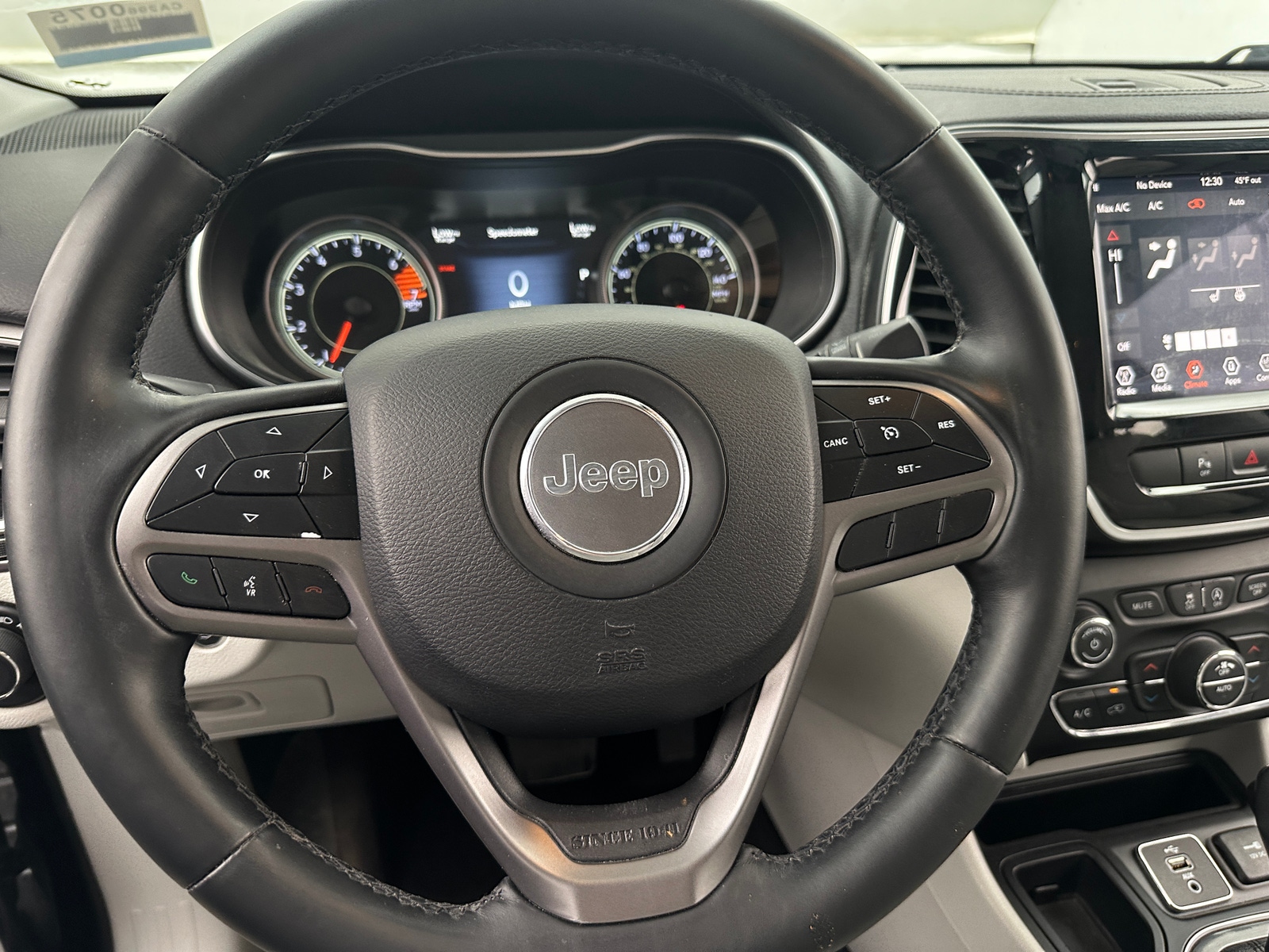 Thumbnail: 2019 Jeep Cherokee - 4