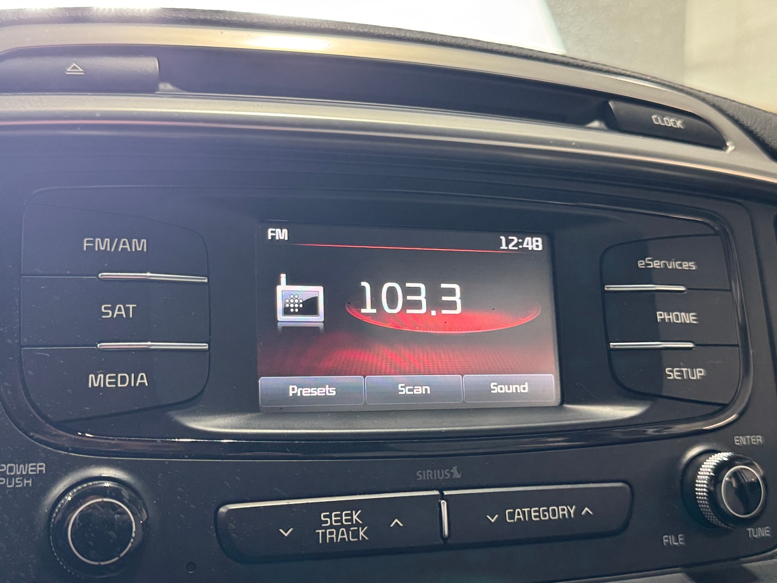 Thumbnail: 2016 Kia Sorento - 3