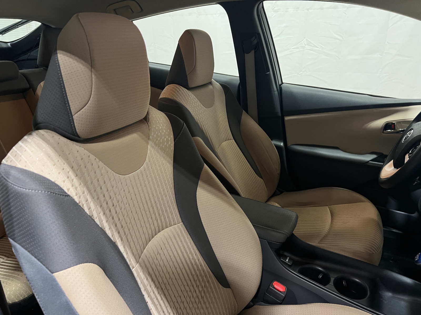 Thumbnail: 2018 Toyota Prius - 2