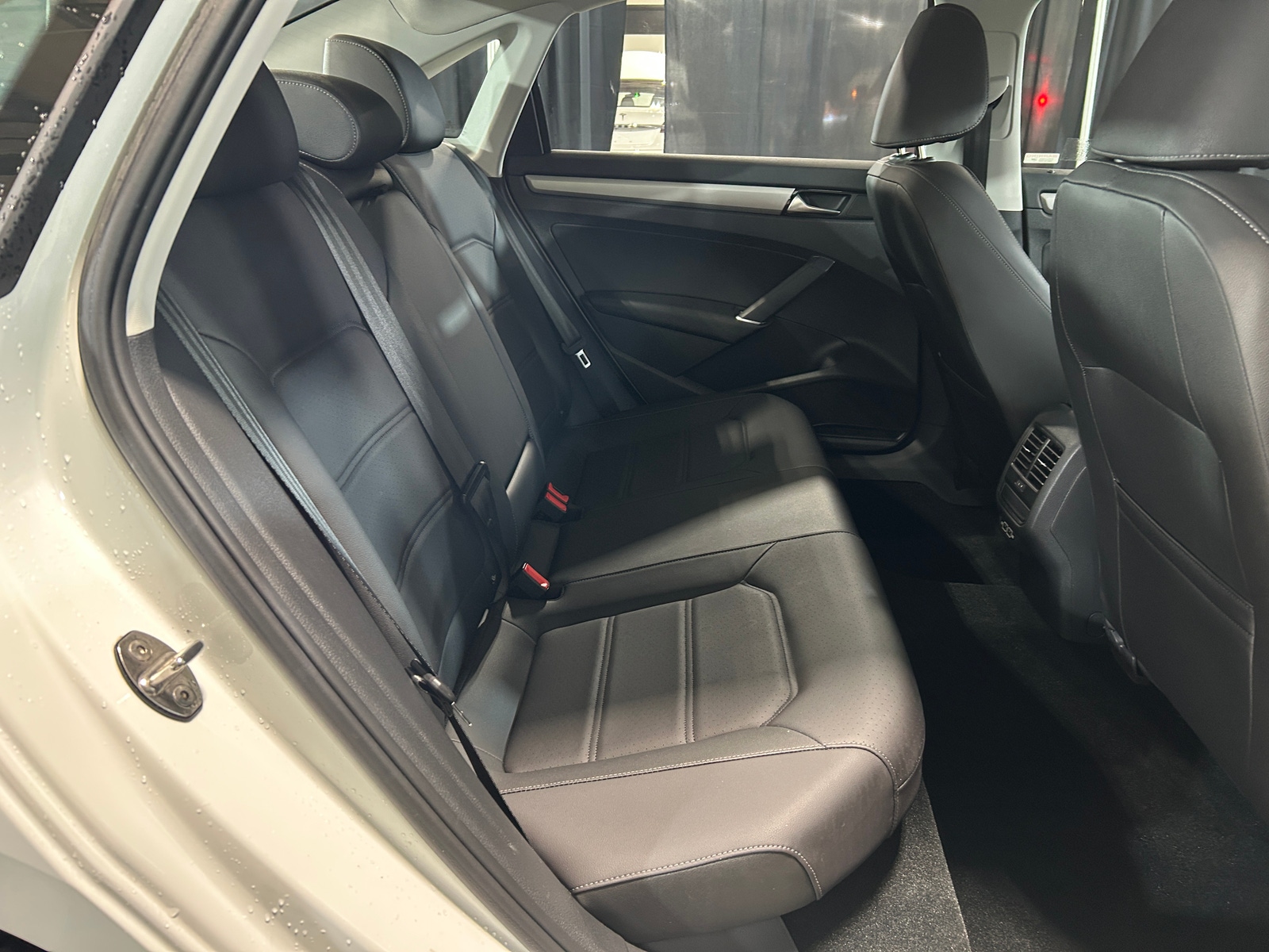 Thumbnail: 2022 Volkswagen Passat - 5