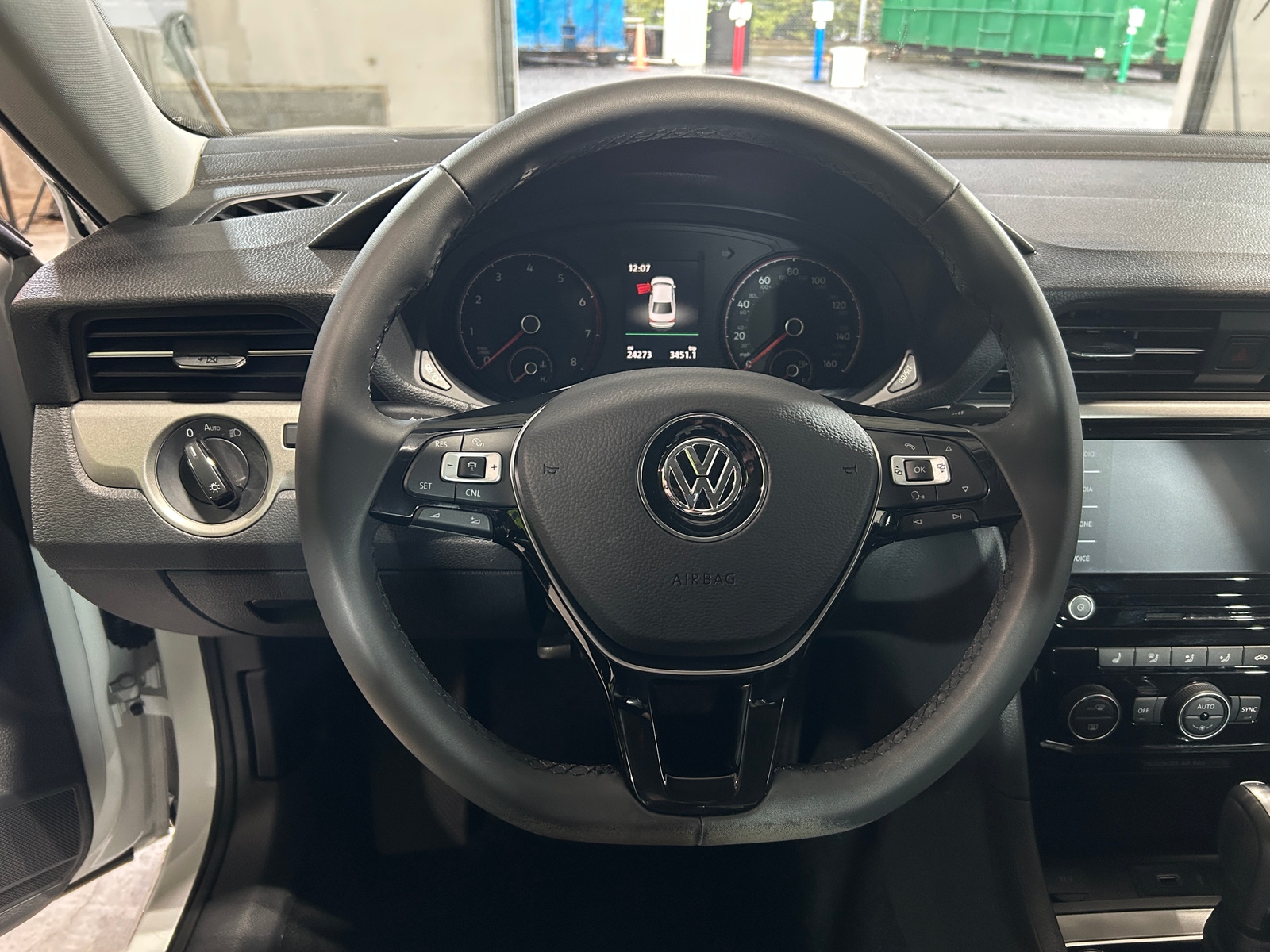 Thumbnail: 2022 Volkswagen Passat - 4