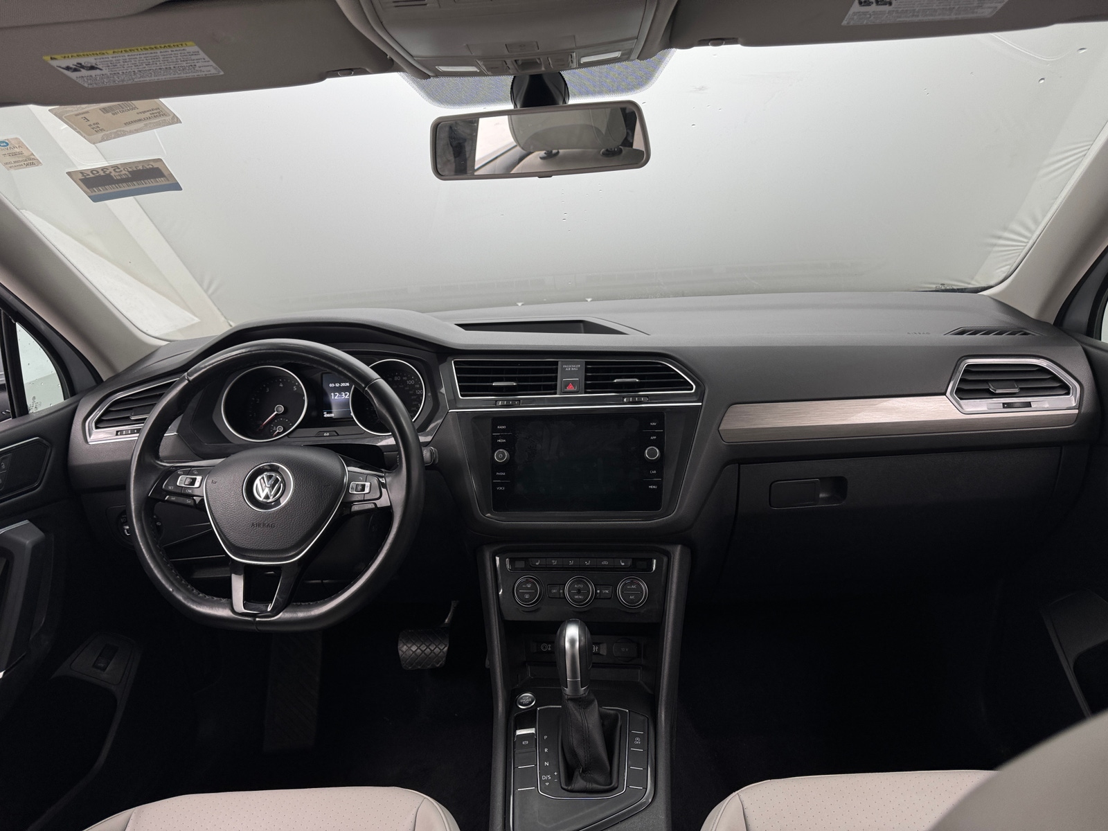 Thumbnail: 2018 Volkswagen Tiguan - 2