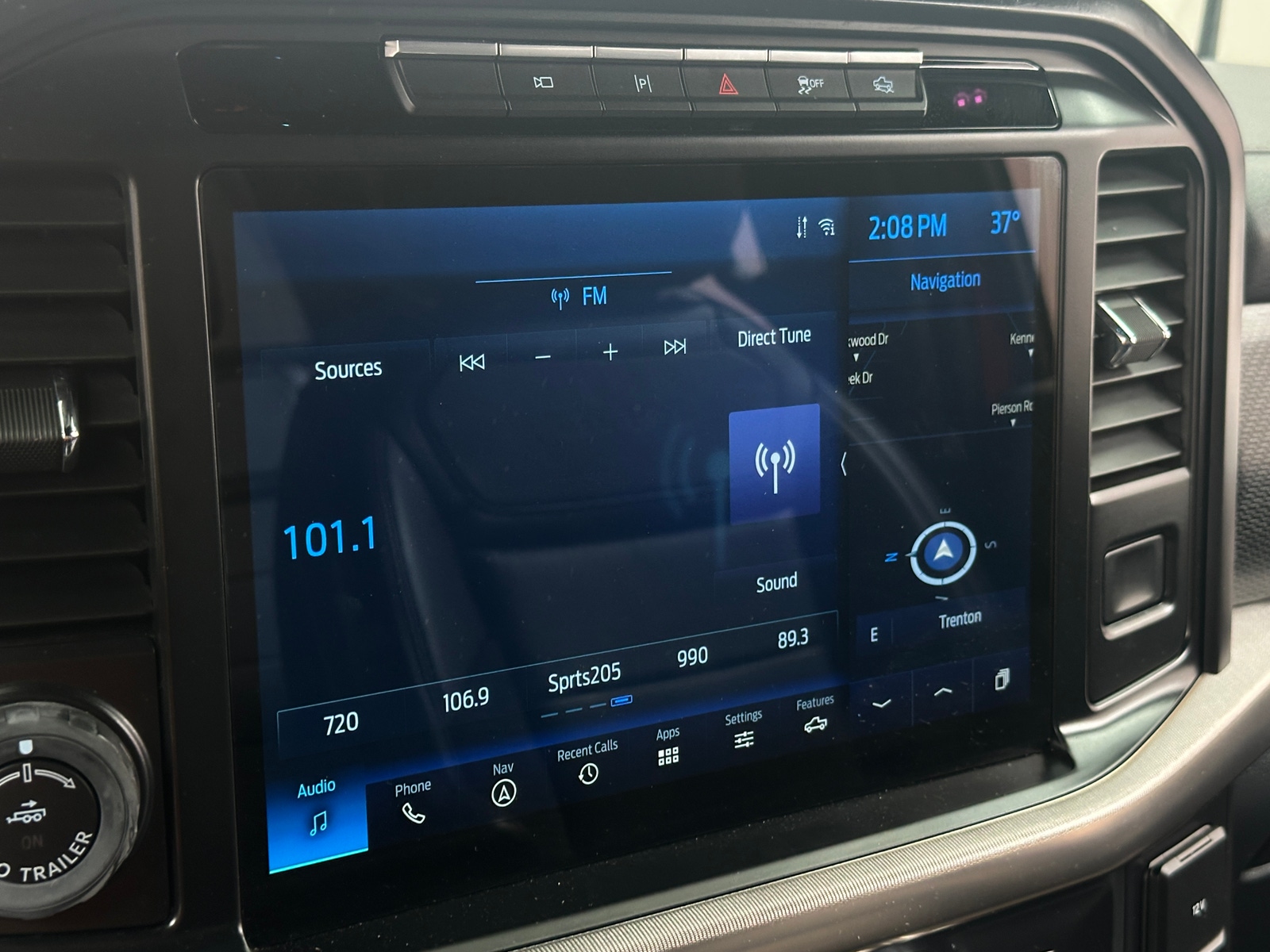 Thumbnail: 2021 Ford Econoline - 3