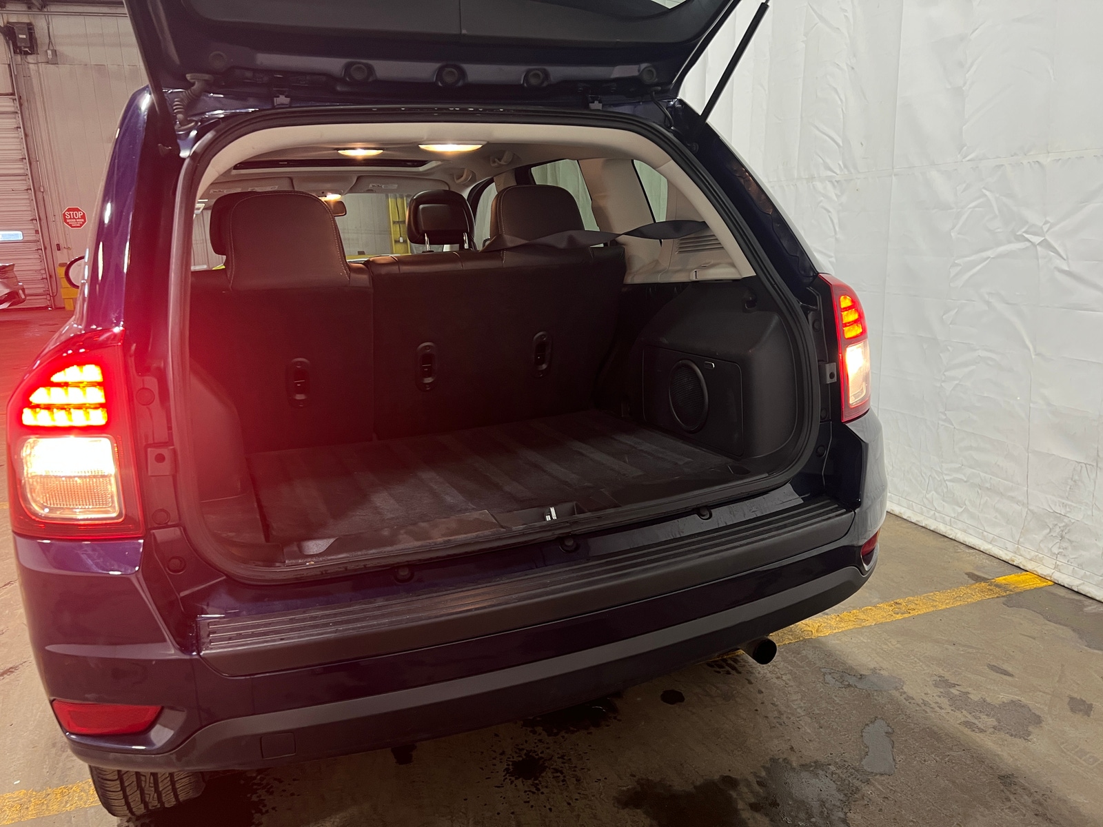 Thumbnail: 2016 Jeep Compass - 7