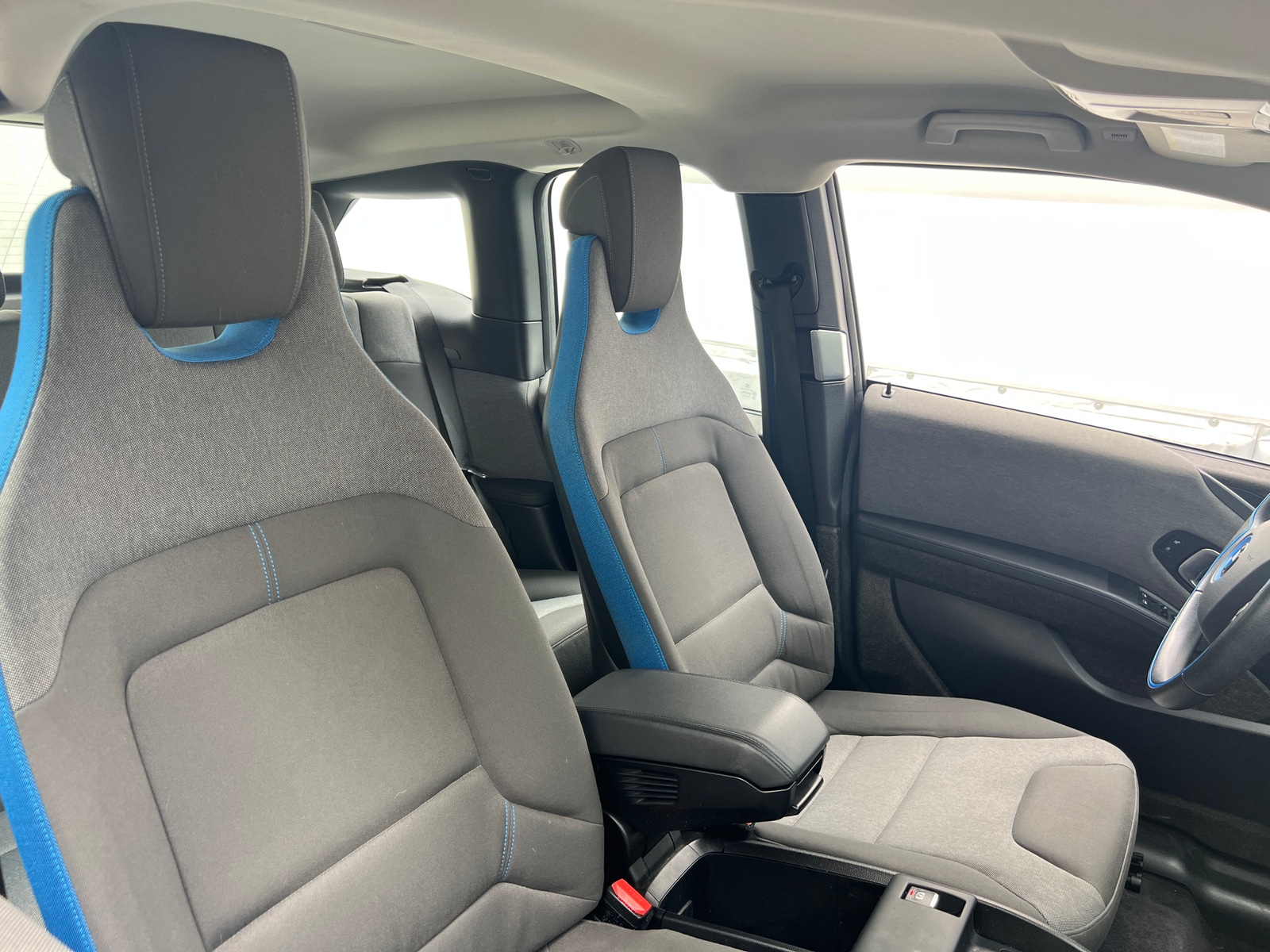 Thumbnail: 2018 BMW i3 - 2