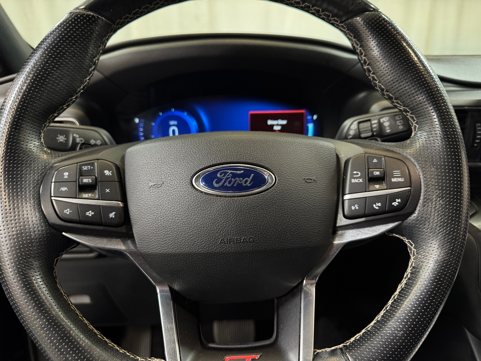 Thumbnail: 2020 Ford Explorer - 4