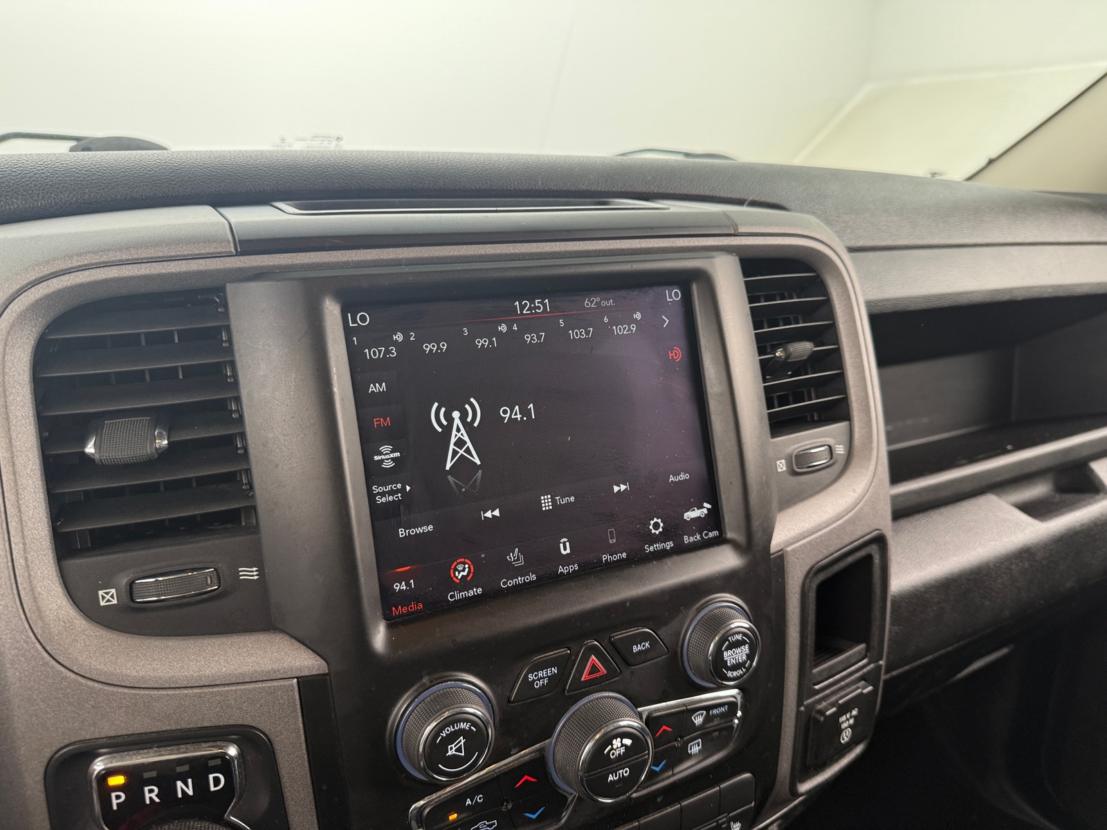 Thumbnail: 2021 RAM 1500 Classic - 4