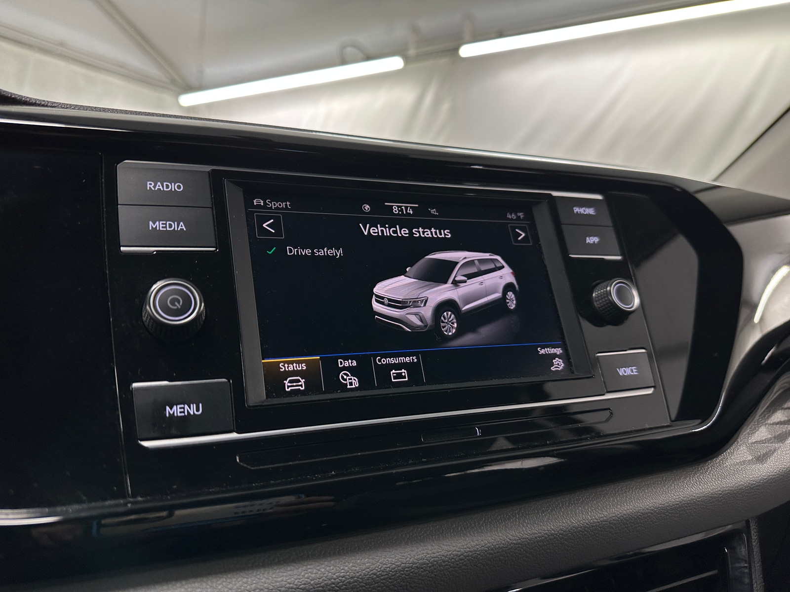 Thumbnail: 2022 Volkswagen Taos - 4