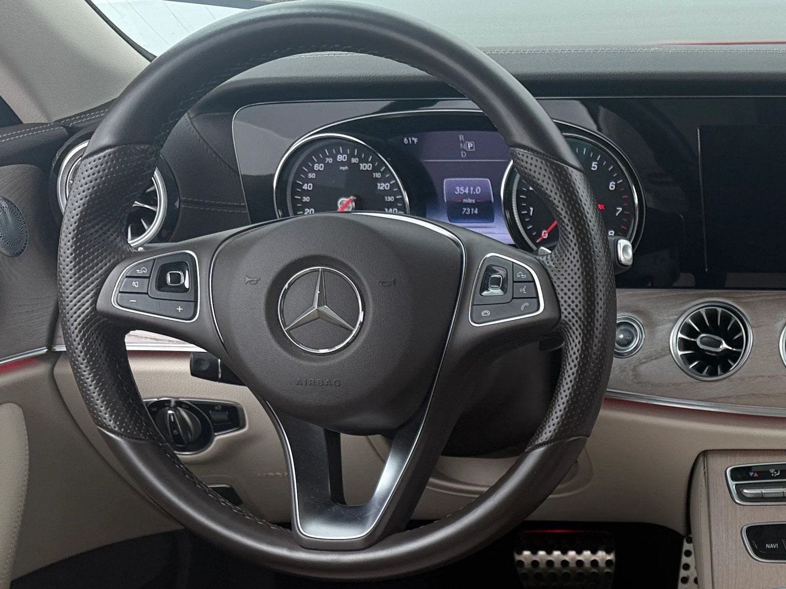 Thumbnail: 2018 Mercedes-Benz E-Class - 4