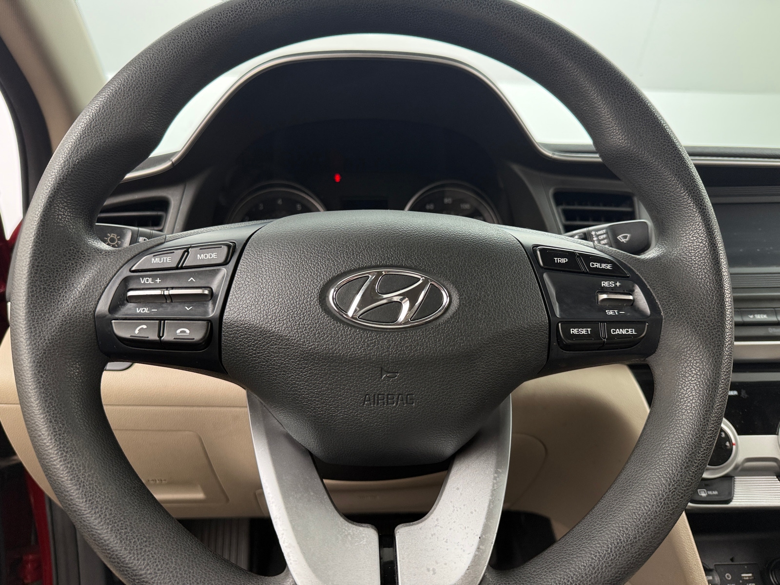 Thumbnail: 2019 Hyundai Elantra - 5