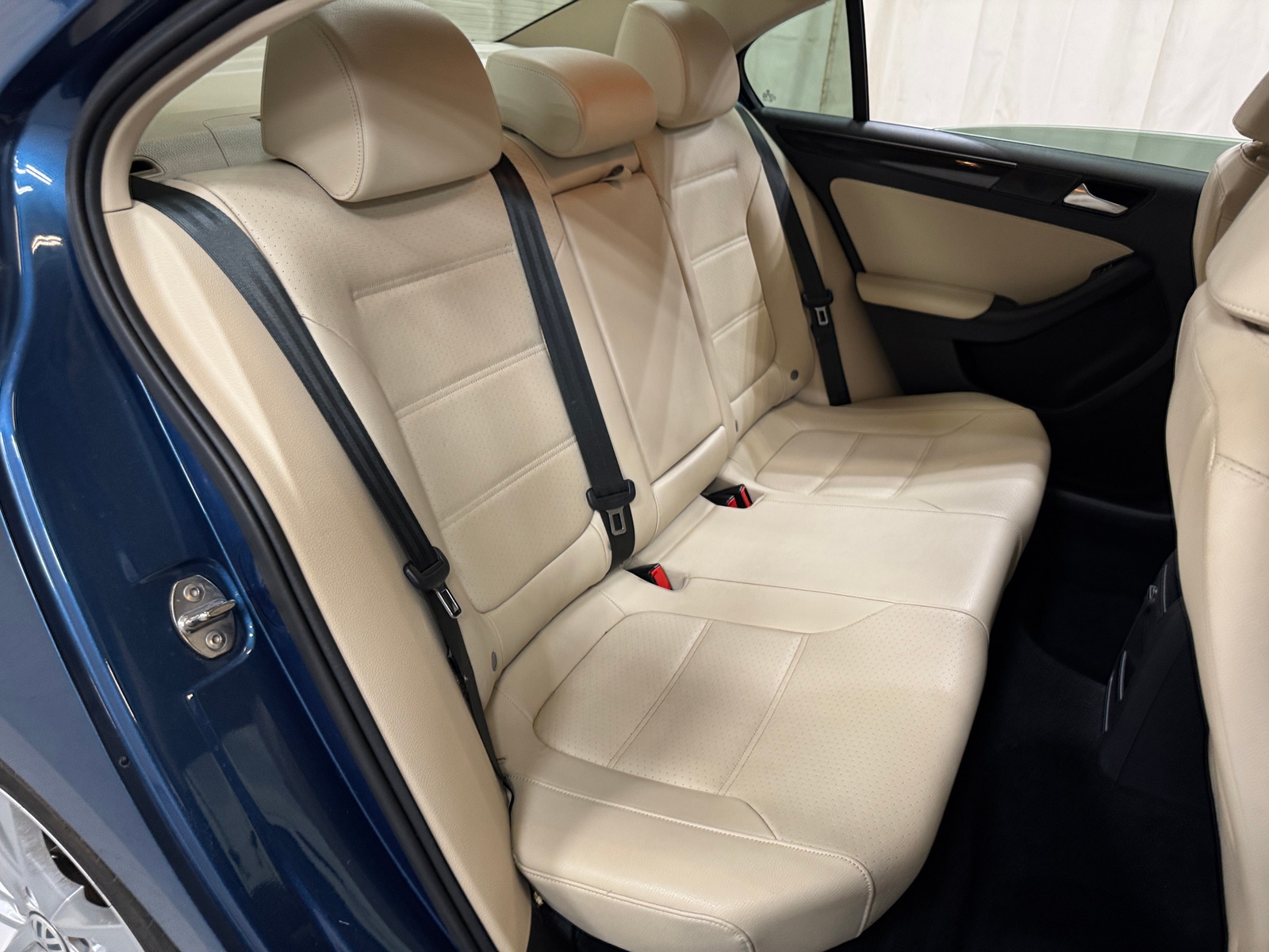 Thumbnail: 2017 Volkswagen Jetta - 5