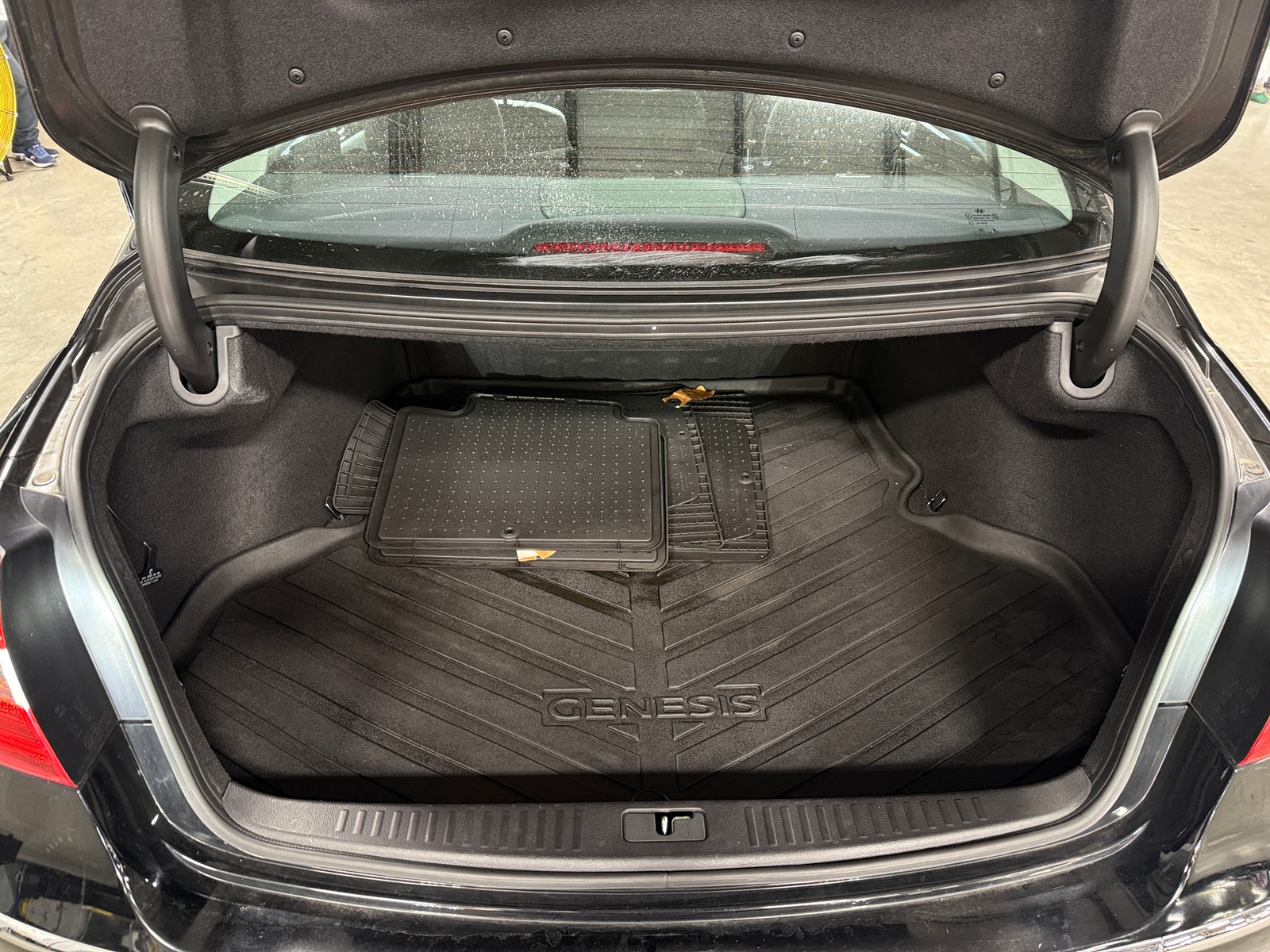 Thumbnail: 2013 Hyundai Genesis - 6